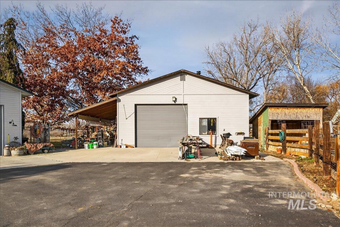 1015 S Main Street, Star, Idaho 83669, 3 Bedrooms, 2 Bathrooms, Residential For Sale, Price $2,150,000,MLS 98973975