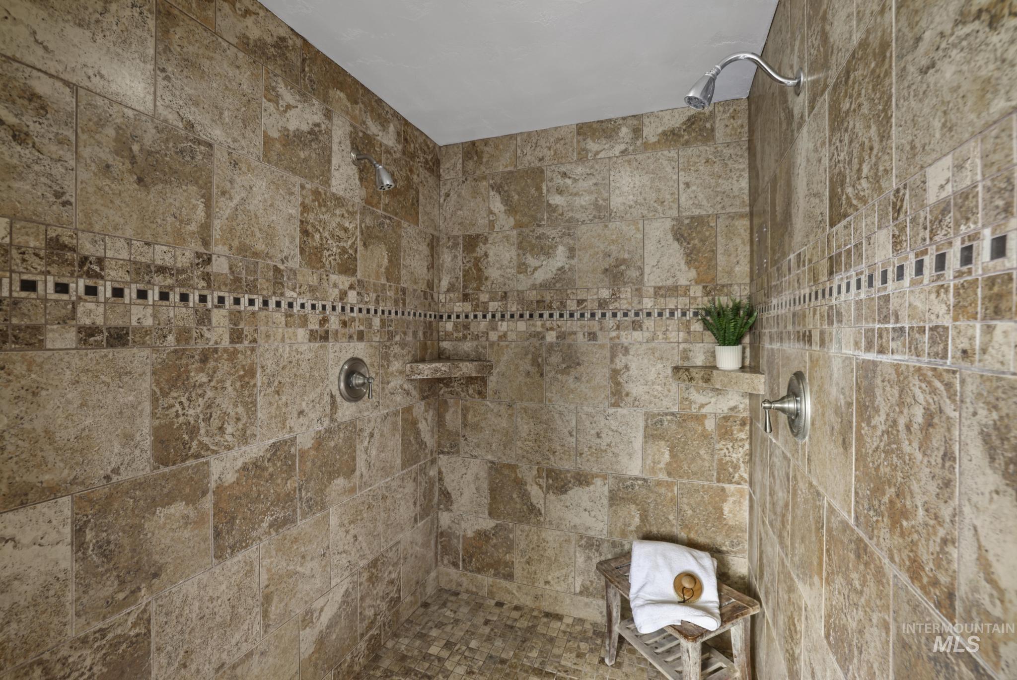 111 View Dr, Jerome, Idaho 83338, 4 Bedrooms, 3 Bathrooms, Residential For Sale, Price $825,000,MLS 98973978