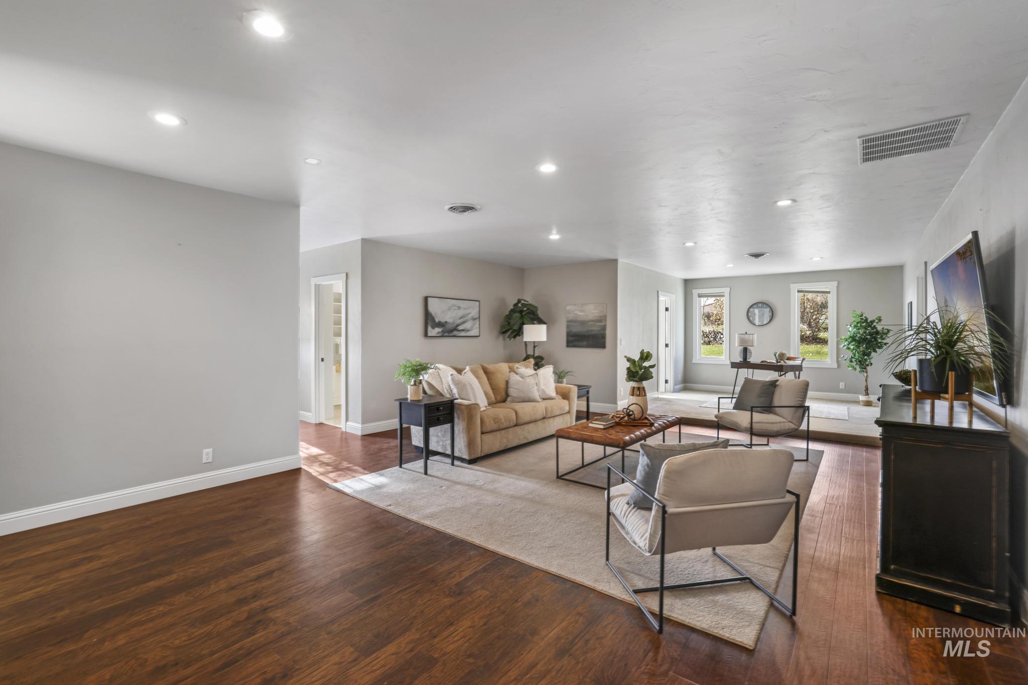 111 View Dr, Jerome, Idaho 83338, 4 Bedrooms, 3 Bathrooms, Residential For Sale, Price $825,000,MLS 98973978