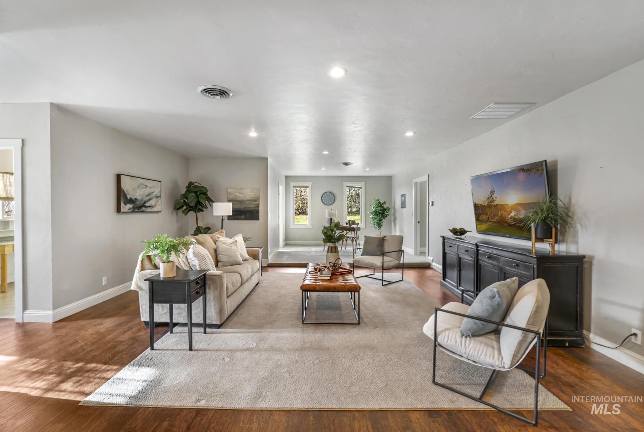 111 View Dr, Jerome, Idaho 83338, 4 Bedrooms, 3 Bathrooms, Residential For Sale, Price $825,000, 98973978