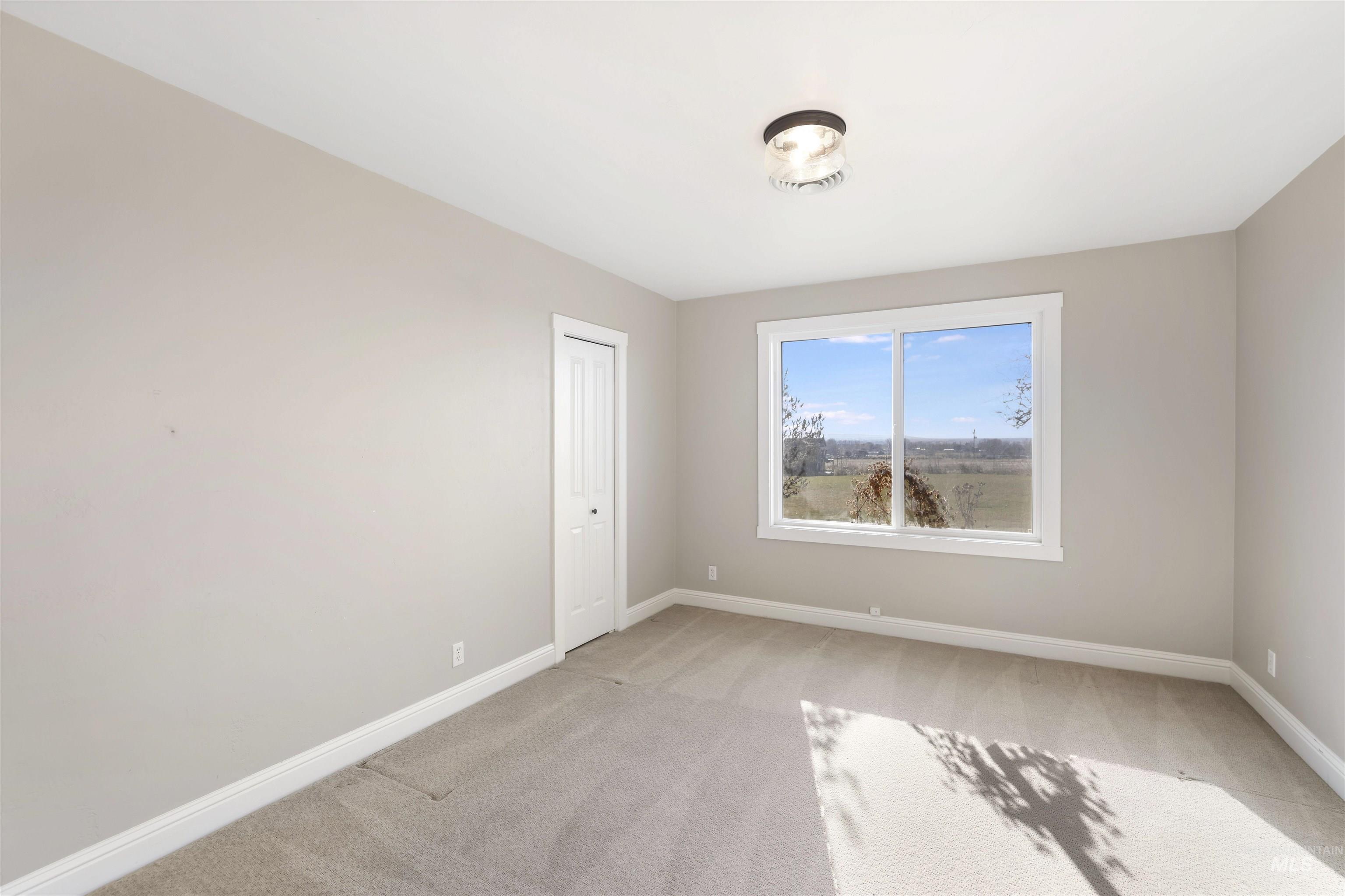 111 View Dr, Jerome, Idaho 83338, 4 Bedrooms, 3 Bathrooms, Residential For Sale, Price $825,000, 98973978