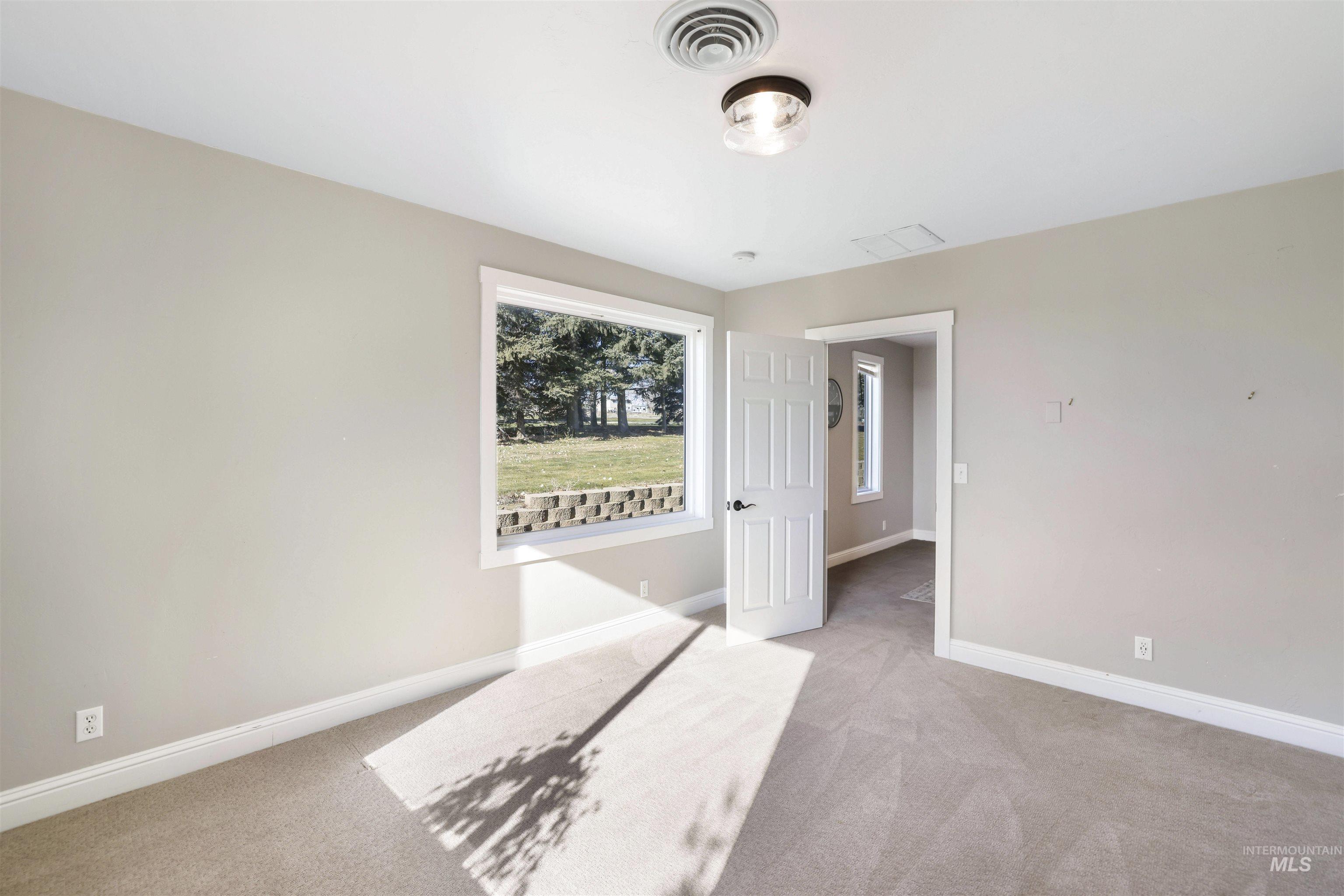 111 View Dr, Jerome, Idaho 83338, 4 Bedrooms, 3 Bathrooms, Residential For Sale, Price $825,000, 98973978