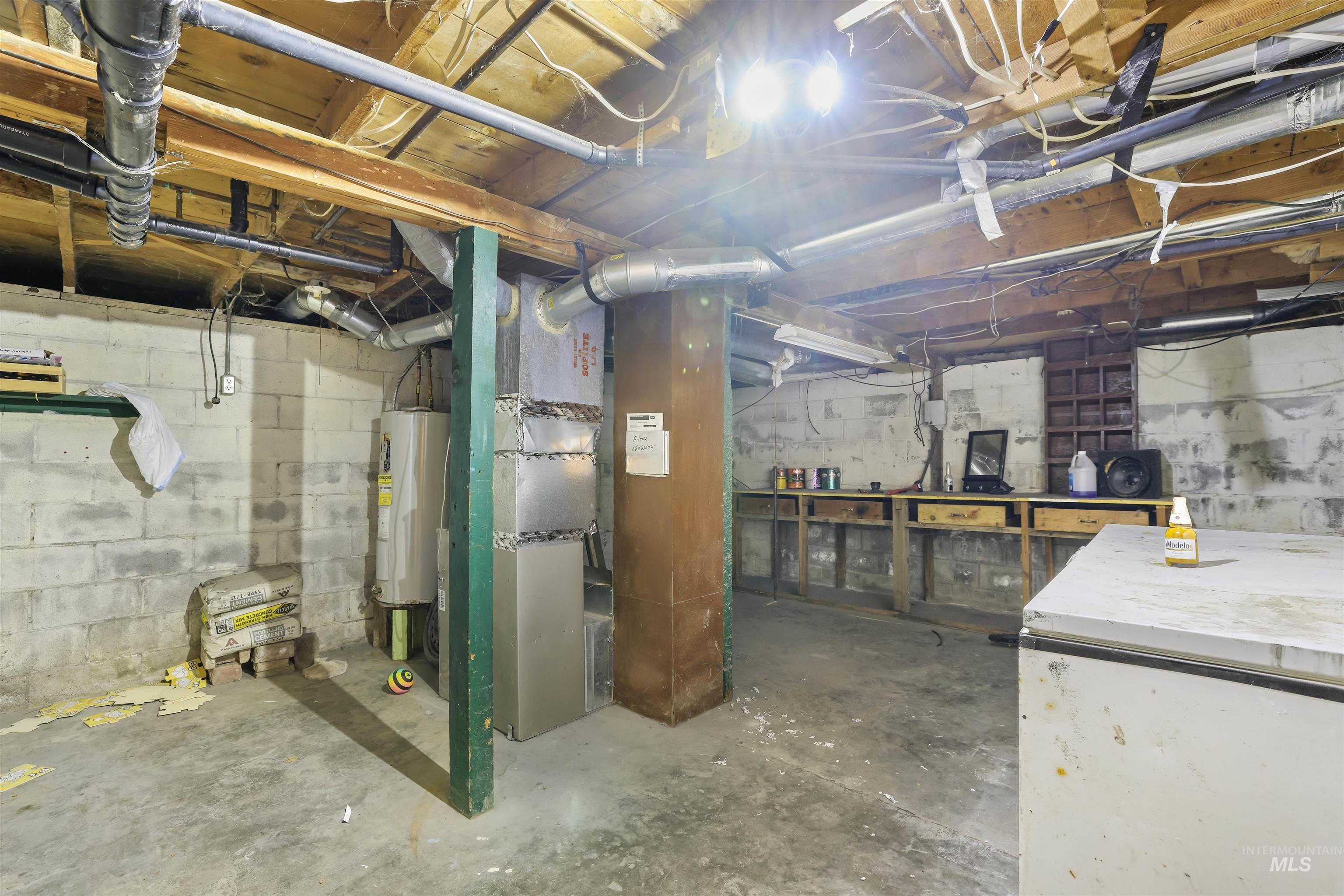 818 Center St. E, Kimberly, Idaho 83341, 2 Bedrooms, 1 Bathroom, Residential For Sale, Price $289,900,MLS 98973982