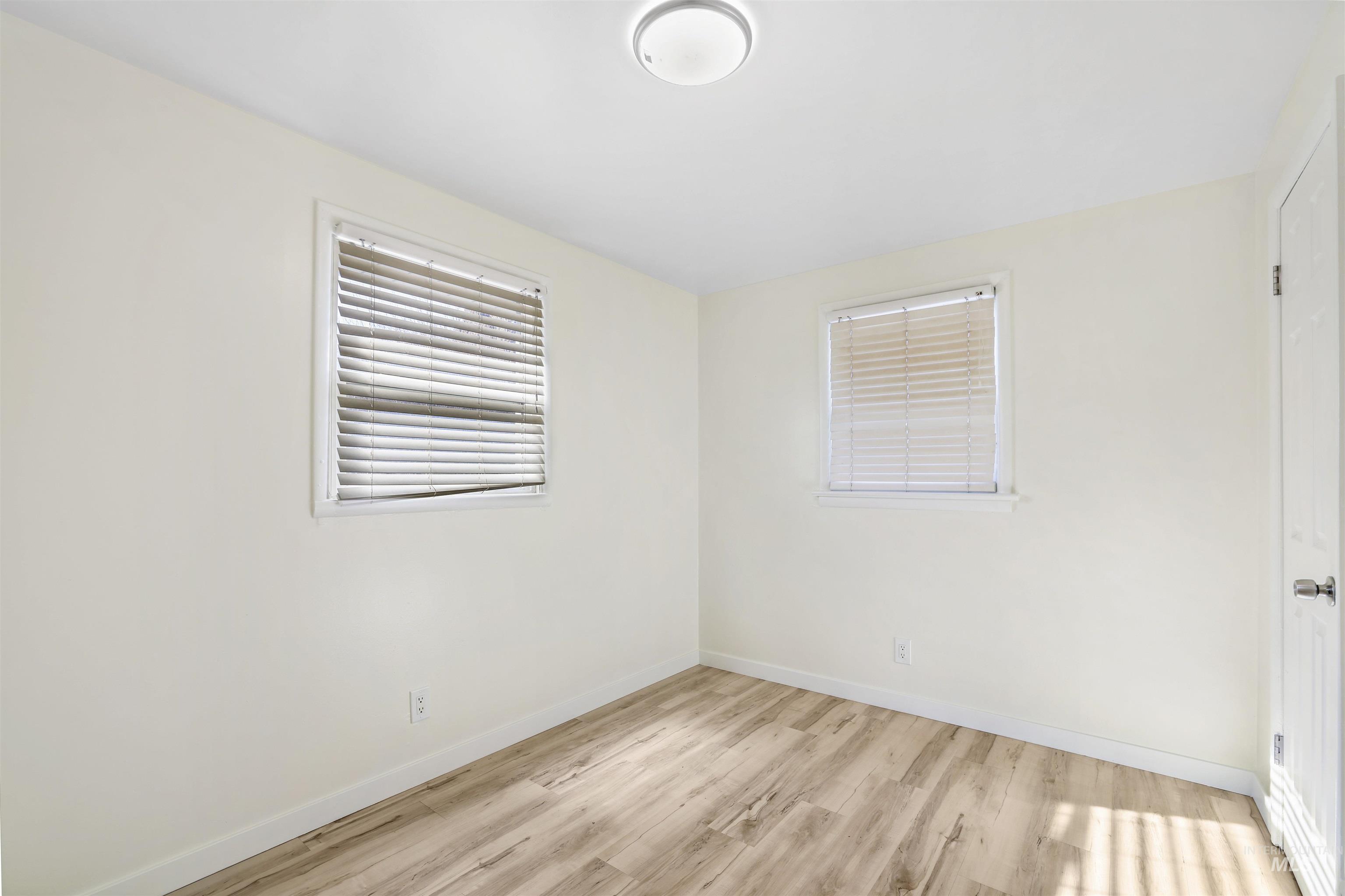 818 Center St. E, Kimberly, Idaho 83341, 2 Bedrooms, 1 Bathroom, Residential For Sale, Price $289,900,MLS 98973982