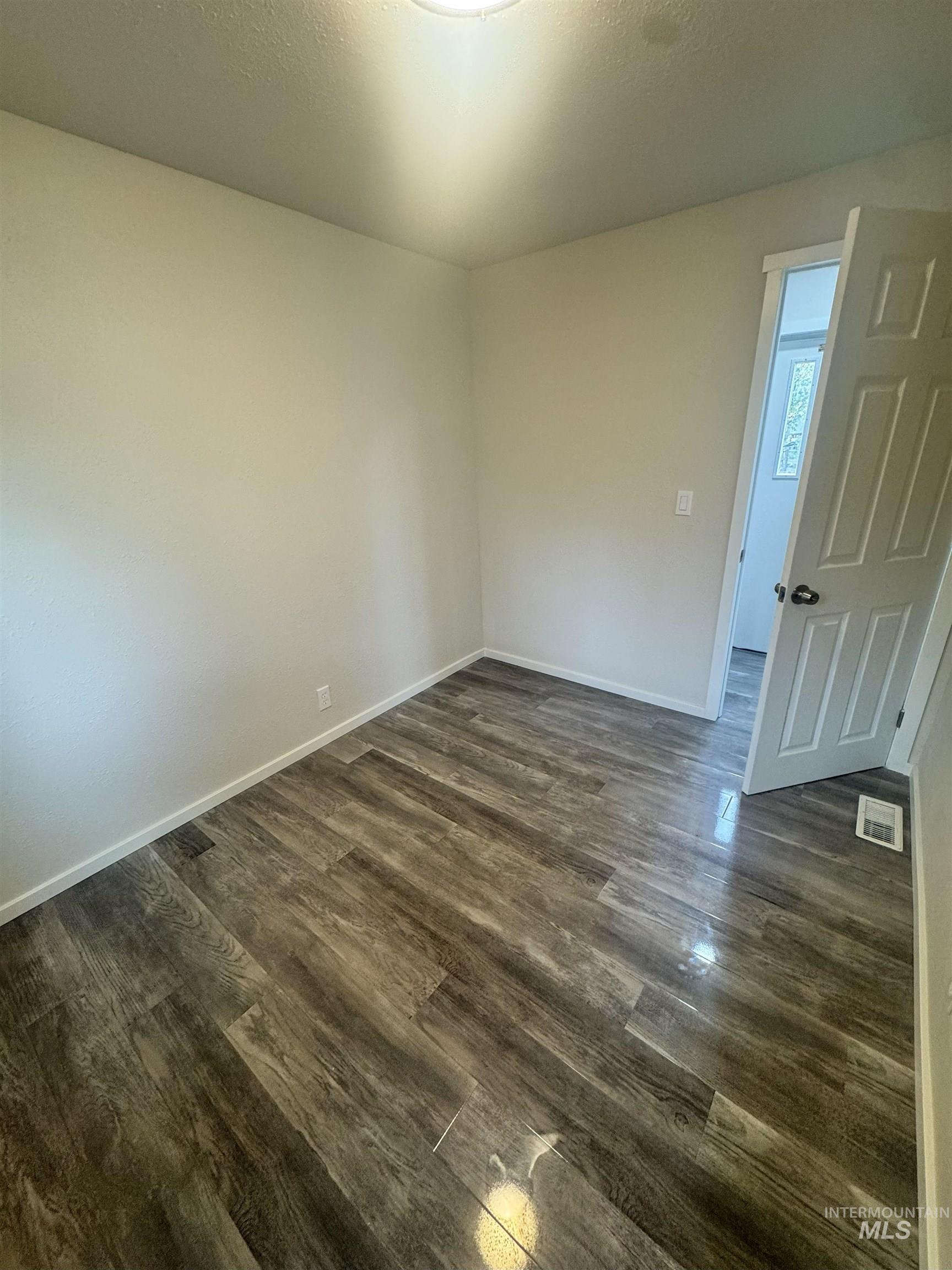 425 Mesquite, Boise, Idaho 83713, 3 Bedrooms, 2 Bathrooms, Residential For Sale, Price $64,990,MLS 98973984