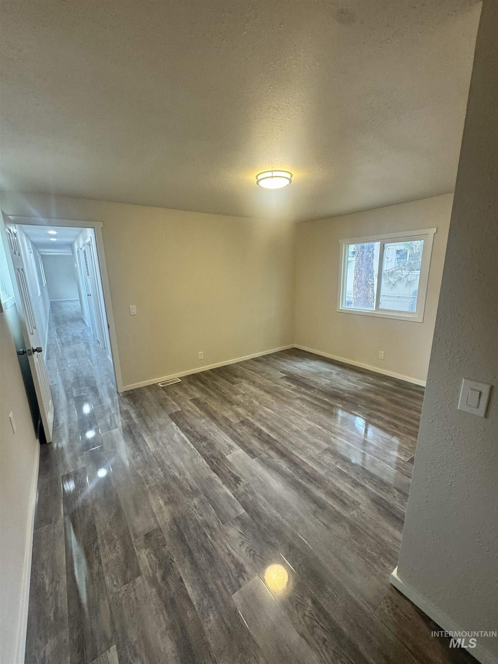 425 Mesquite, Boise, Idaho 83713, 3 Bedrooms, 2 Bathrooms, Residential For Sale, Price $64,990,MLS 98973984