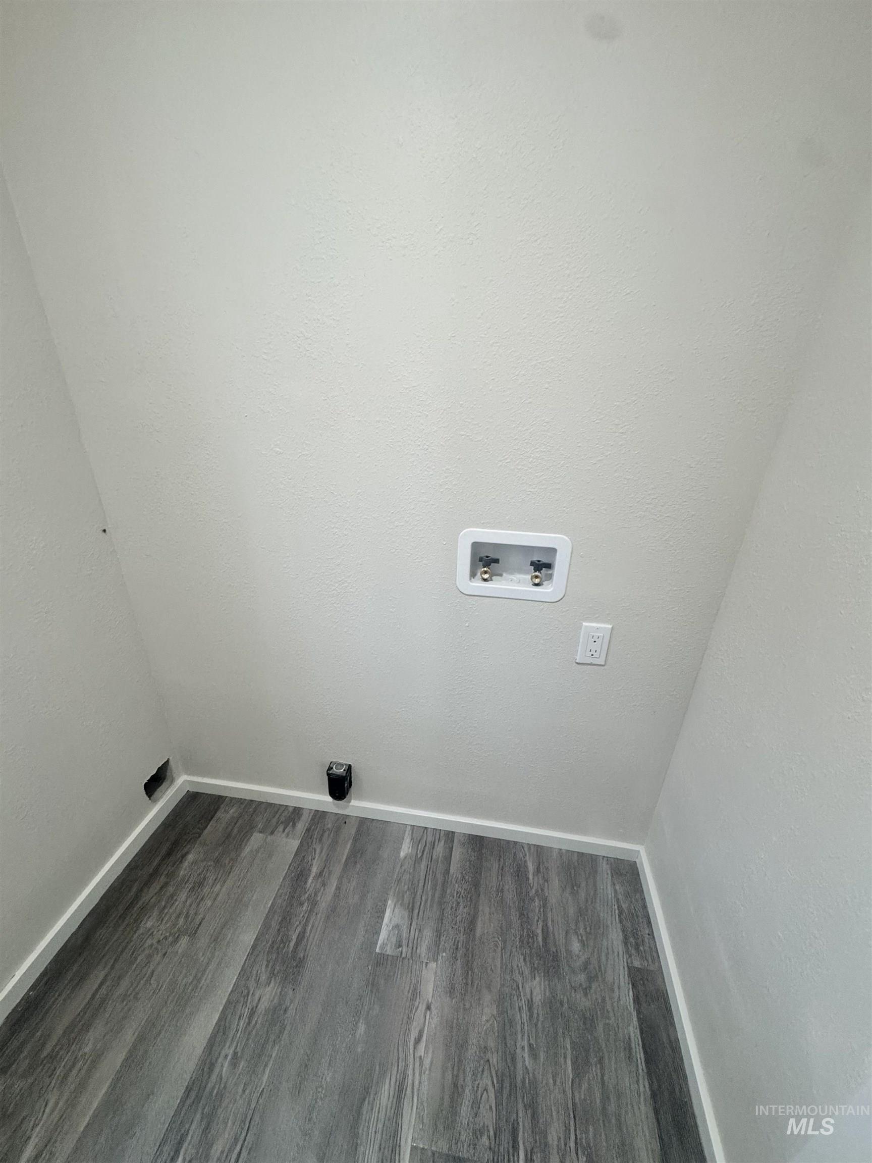 425 Mesquite, Boise, Idaho 83713, 3 Bedrooms, 2 Bathrooms, Residential For Sale, Price $64,990,MLS 98973984