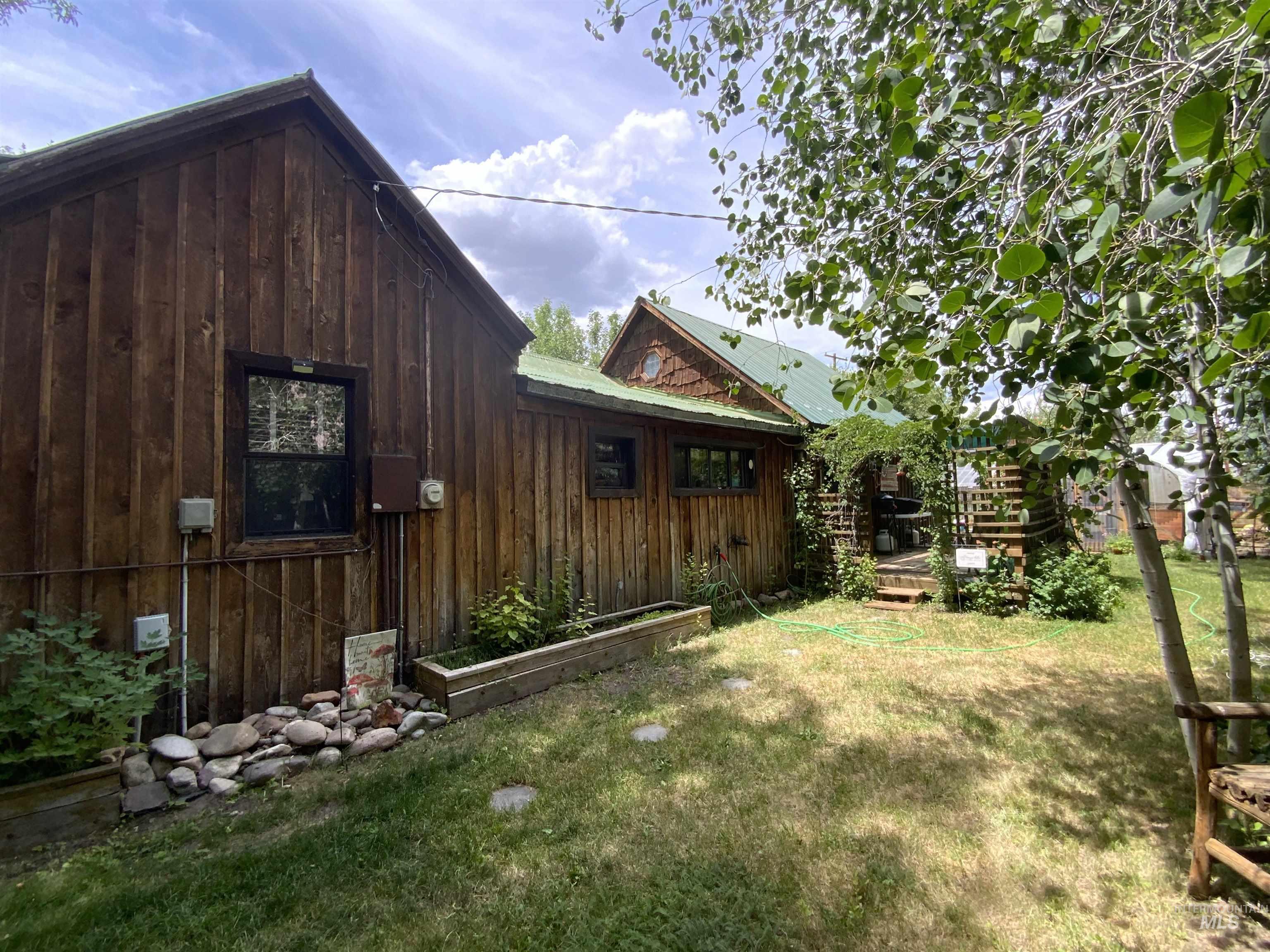 205 W Alturas Ave, Fairfield, Idaho 83327, 2 Bedrooms, 1 Bathroom, Residential For Sale, Price $269,950,MLS 98973986