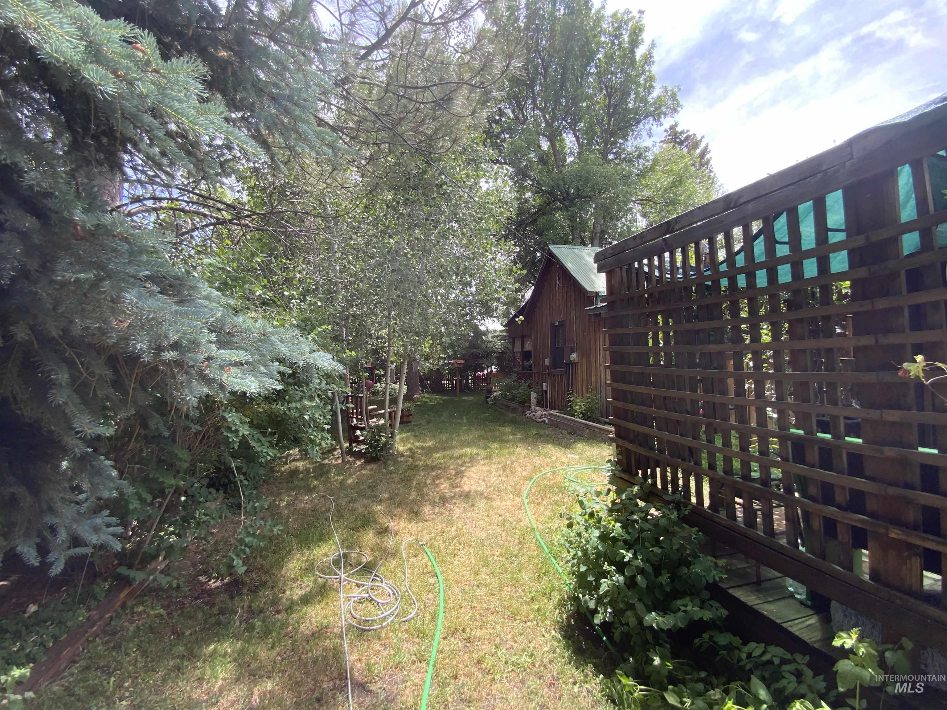 205 W Alturas Ave, Fairfield, Idaho 83327, 2 Bedrooms, 1 Bathroom, Residential For Sale, Price $269,950,MLS 98973986