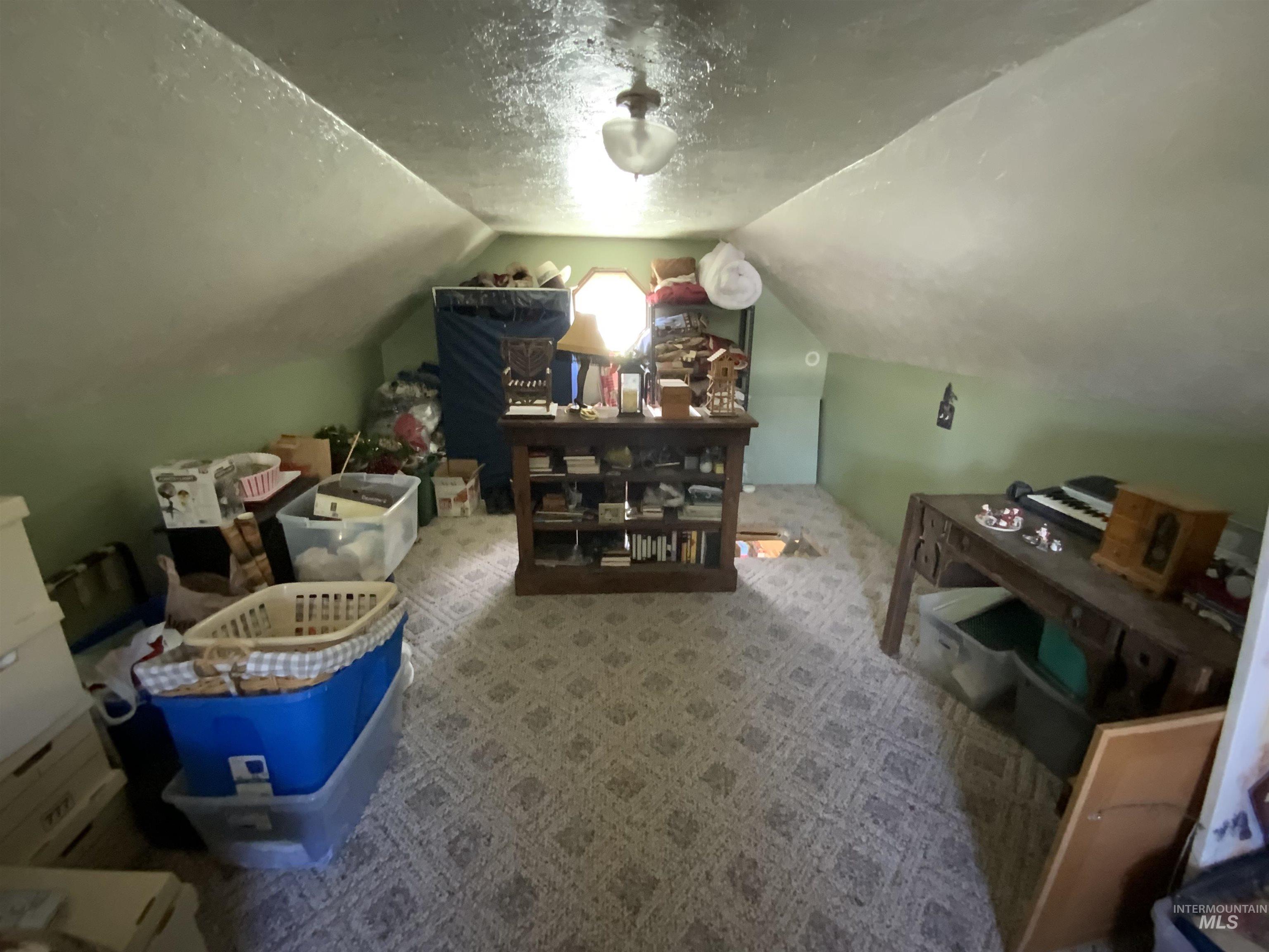 205 W Alturas Ave, Fairfield, Idaho 83327, 2 Bedrooms, 1 Bathroom, Residential For Sale, Price $269,950,MLS 98973986