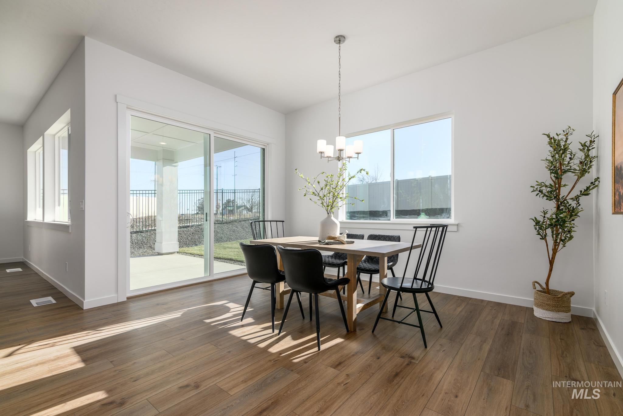 3745 Kelseyville Way, Star, Idaho 83669, 3 Bedrooms, 2.5 Bathrooms, Residential For Sale, Price $684,000,MLS 98973988