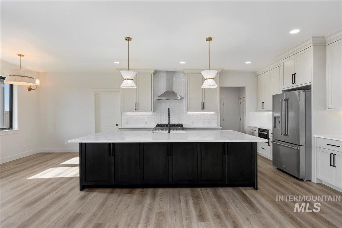 663 Canyon Crest Drive W, Twin Falls, Idaho 83301, 5 Bedrooms, 3.5 Bathrooms, Residential For Sale, Price $745,000,MLS 98973989