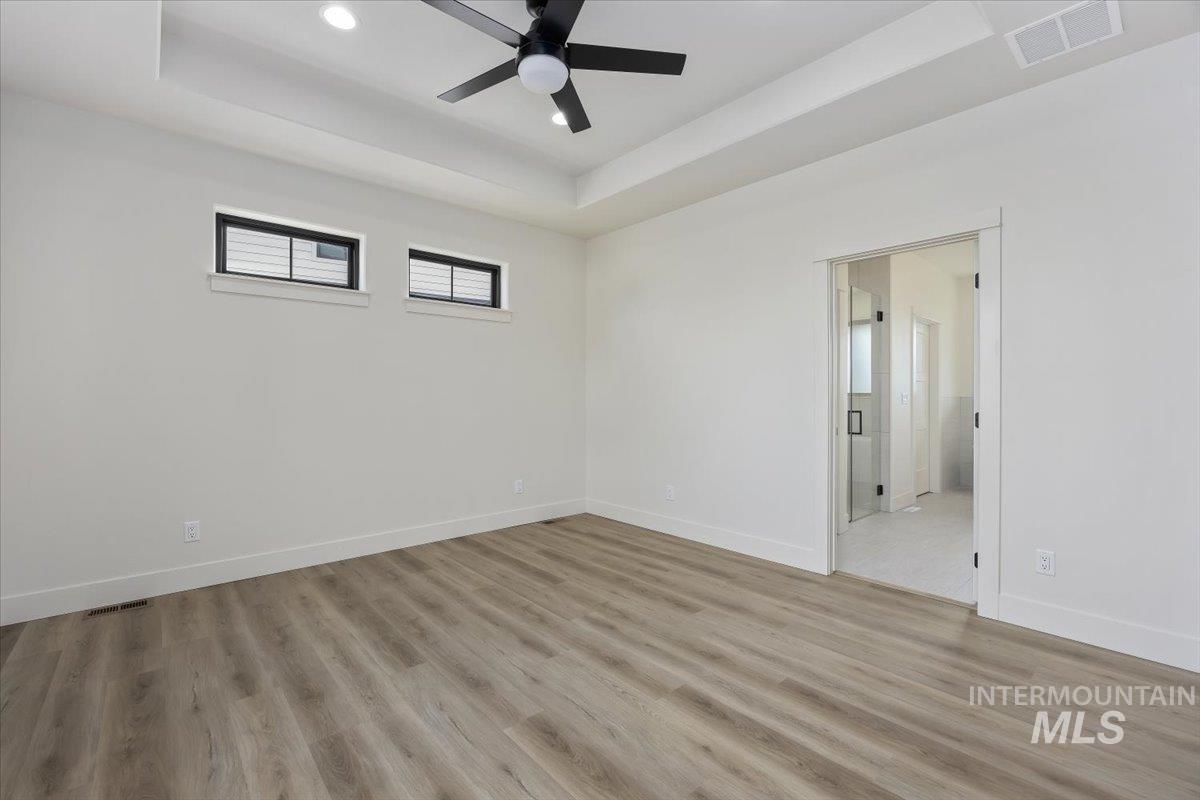 663 Canyon Crest Drive W, Twin Falls, Idaho 83301, 5 Bedrooms, 3.5 Bathrooms, Residential For Sale, Price $745,000,MLS 98973989