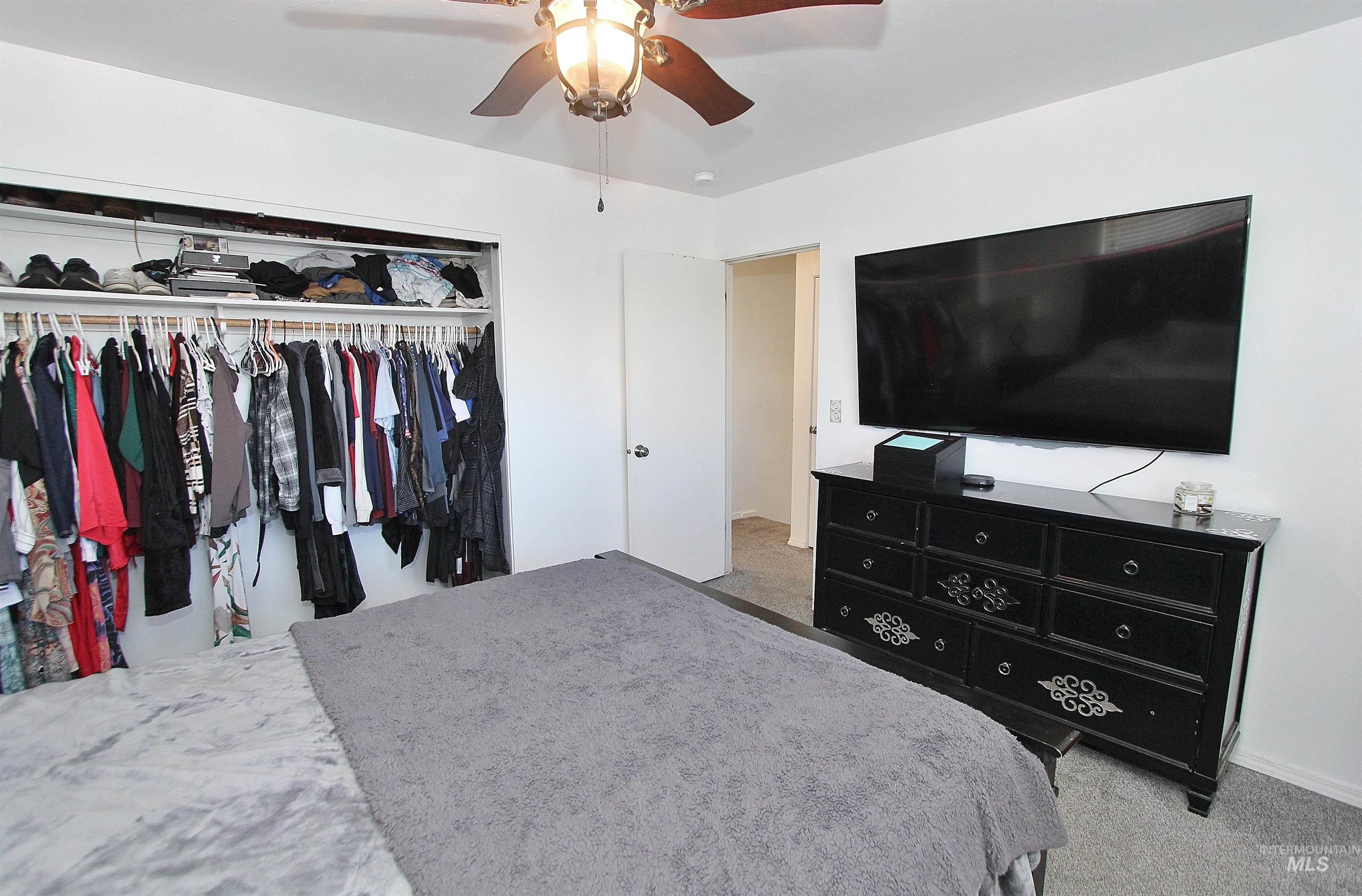 1185 N 6th East St, Mountain Home, Idaho 83647, 4 Bedrooms, 1.5 Bathrooms, Residential For Sale, Price $303,000,MLS 98973995