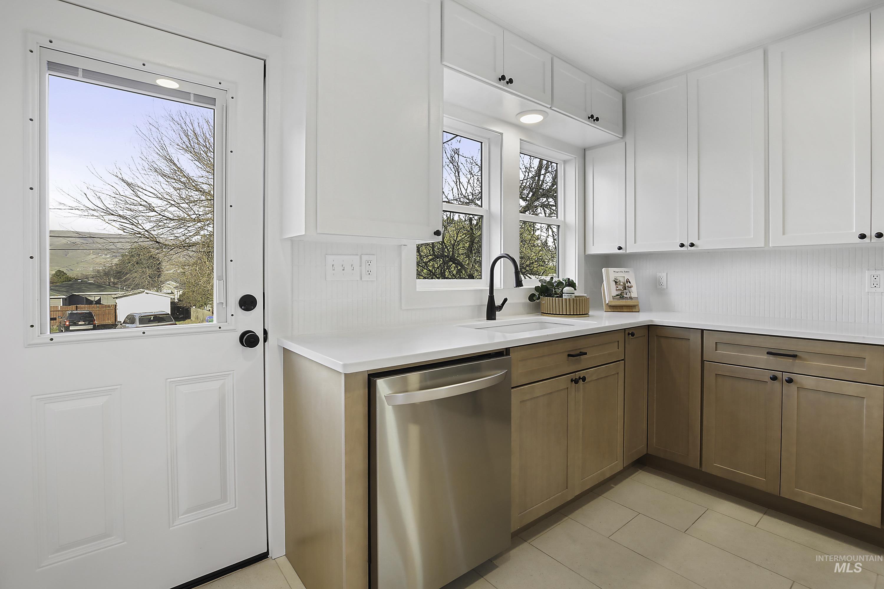 1515 16th Ave., Lewiston, Idaho 83501, 4 Bedrooms, 2 Bathrooms, Residential For Sale, Price $375,000,MLS 98973996