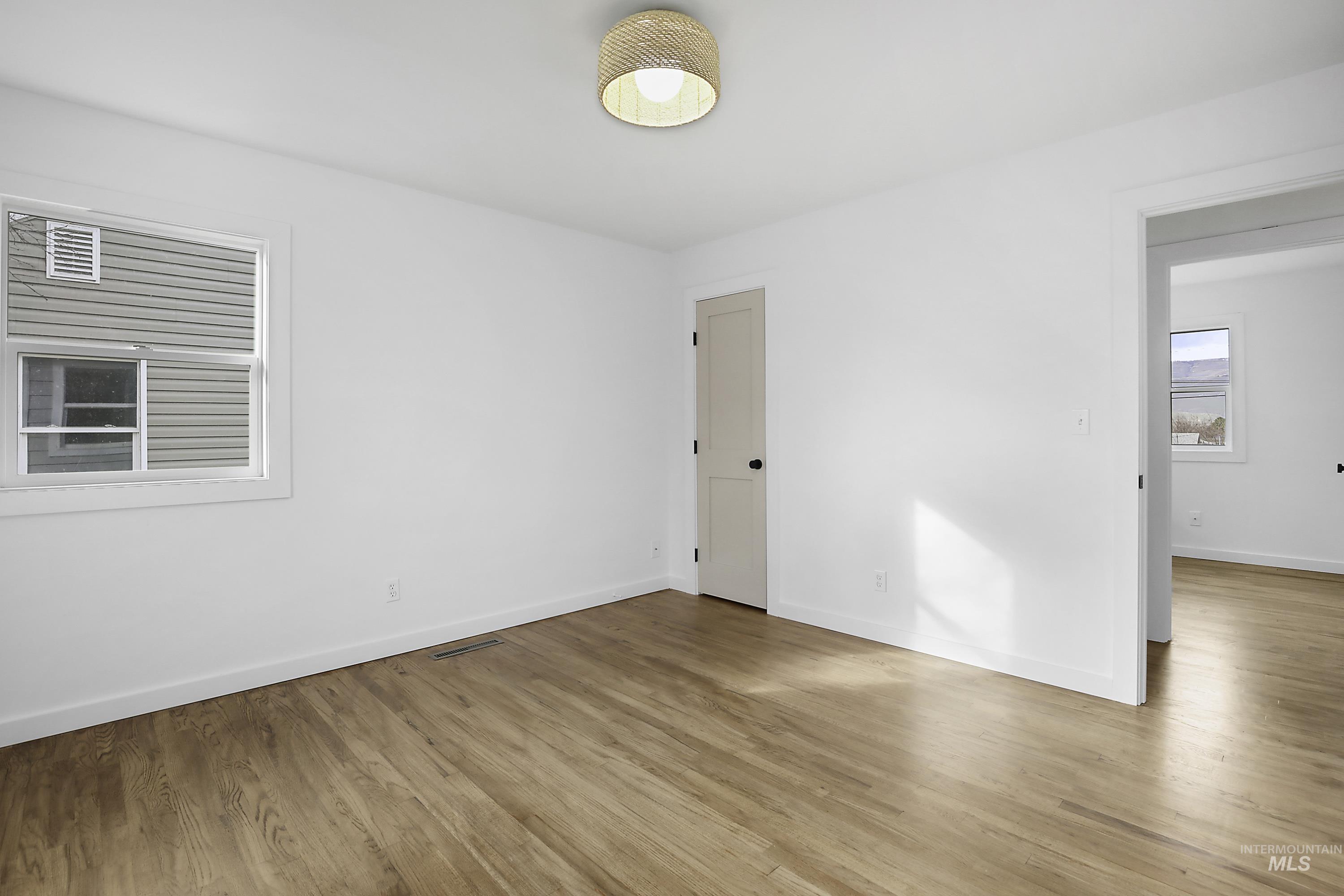 1515 16th Ave., Lewiston, Idaho 83501, 4 Bedrooms, 2 Bathrooms, Residential For Sale, Price $375,000,MLS 98973996