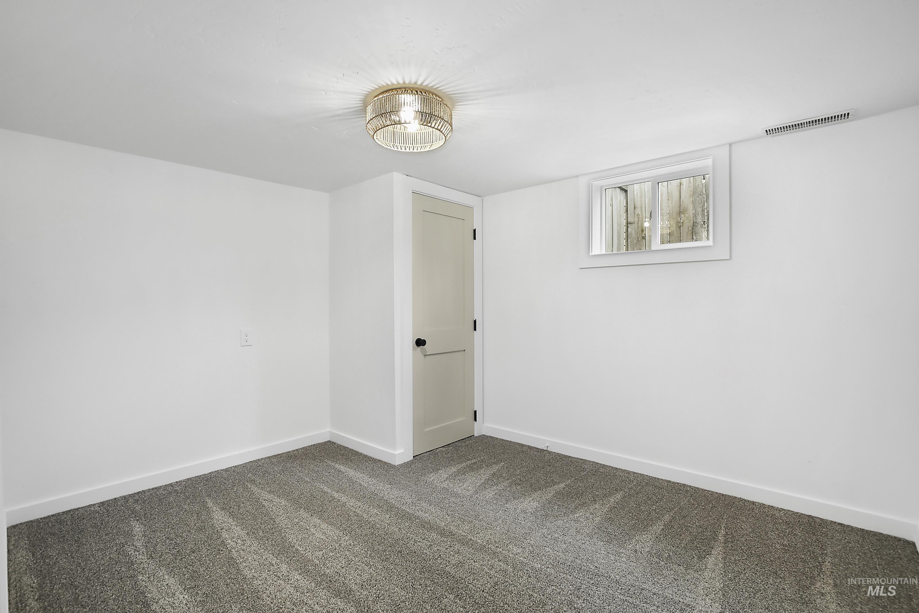 1515 16th Ave., Lewiston, Idaho 83501, 4 Bedrooms, 2 Bathrooms, Residential For Sale, Price $375,000,MLS 98973996