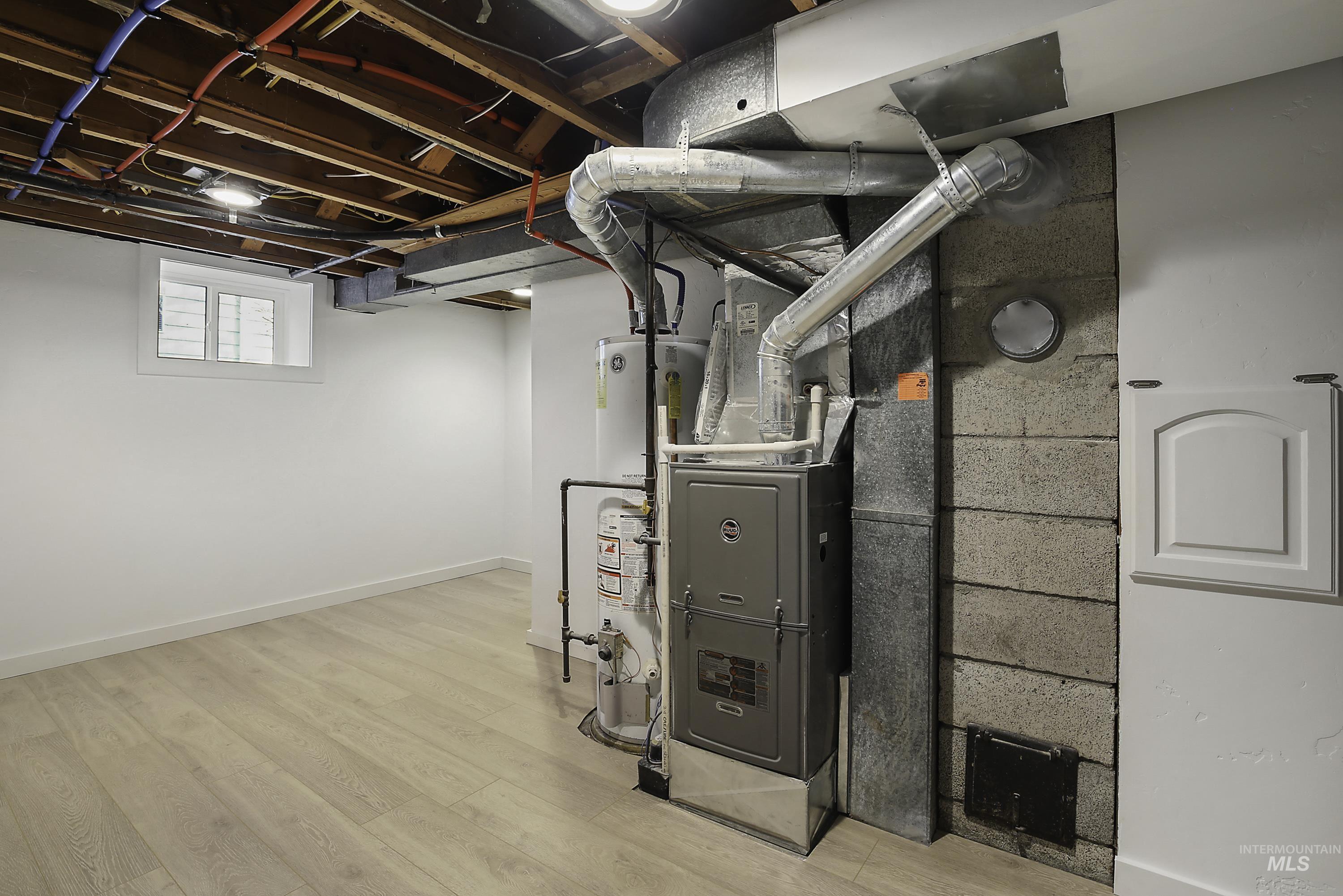 1515 16th Ave., Lewiston, Idaho 83501, 4 Bedrooms, 2 Bathrooms, Residential For Sale, Price $375,000,MLS 98973996