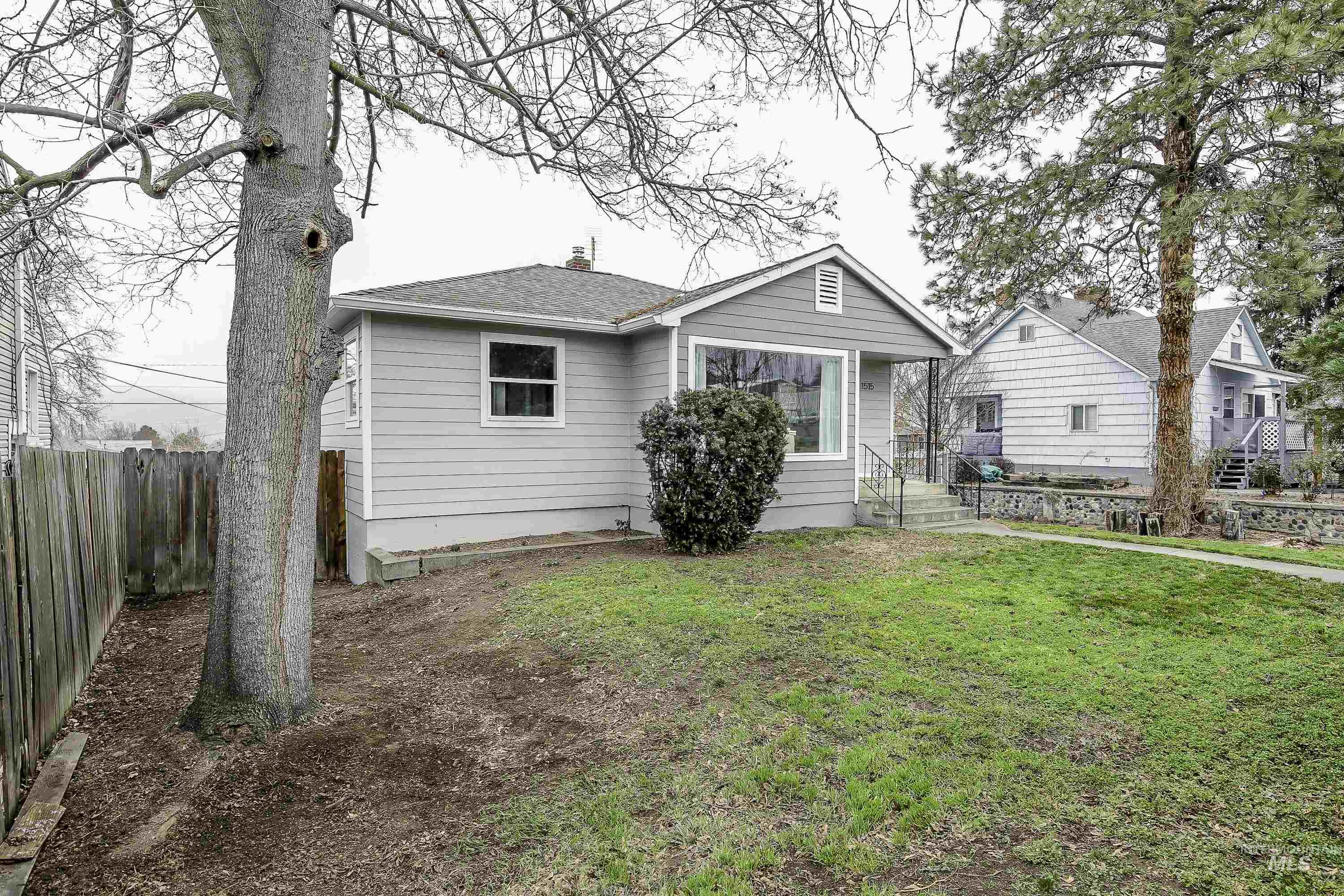 1515 16th Ave., Lewiston, Idaho 83501, 4 Bedrooms, 2 Bathrooms, Residential For Sale, Price $375,000,MLS 98973996