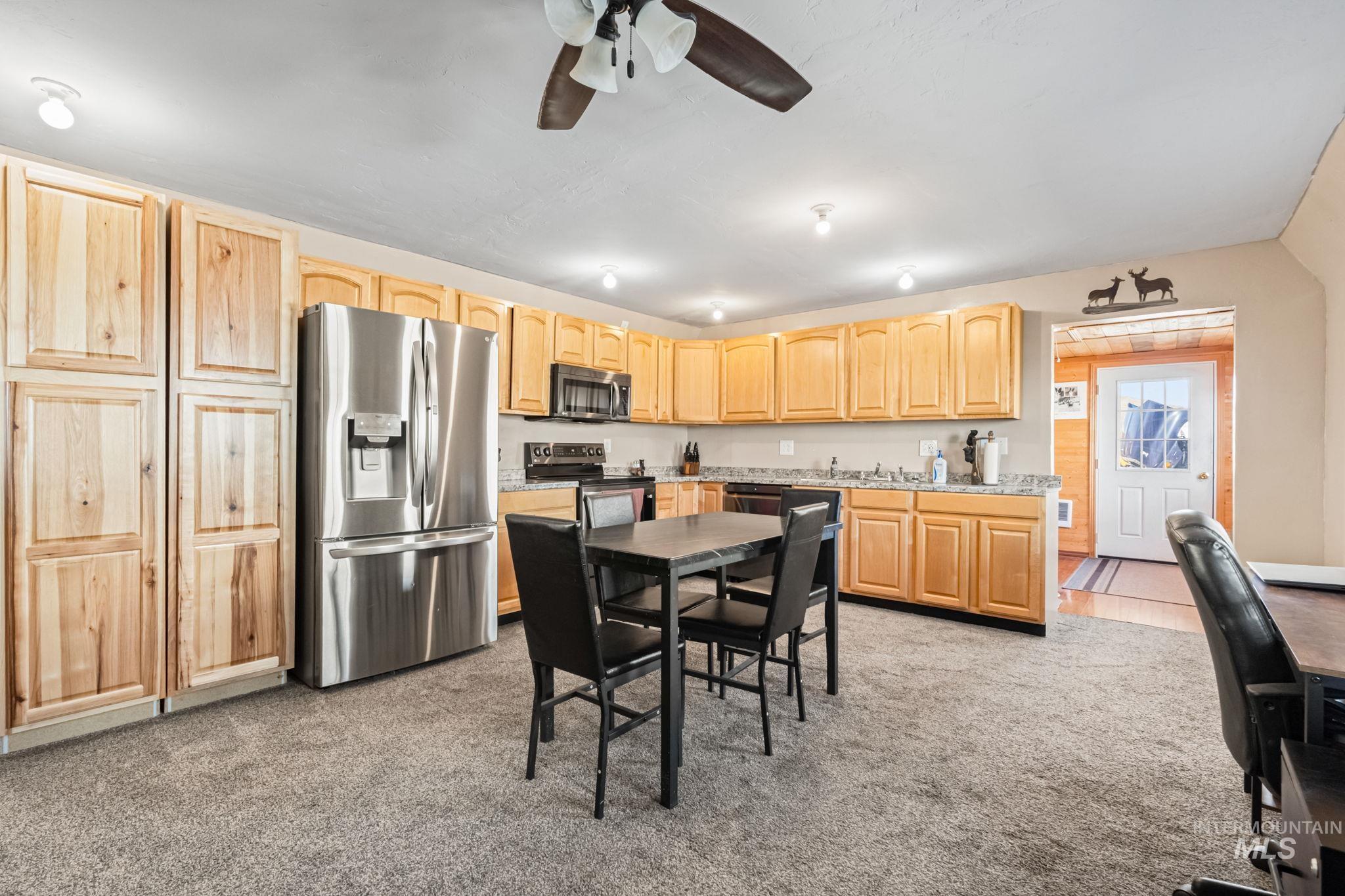 170 W Horseshoe Lp, Fairfield, Idaho 83327, 1 Bedroom, 1 Bathroom, Residential For Sale, Price $335,000,MLS 98974000