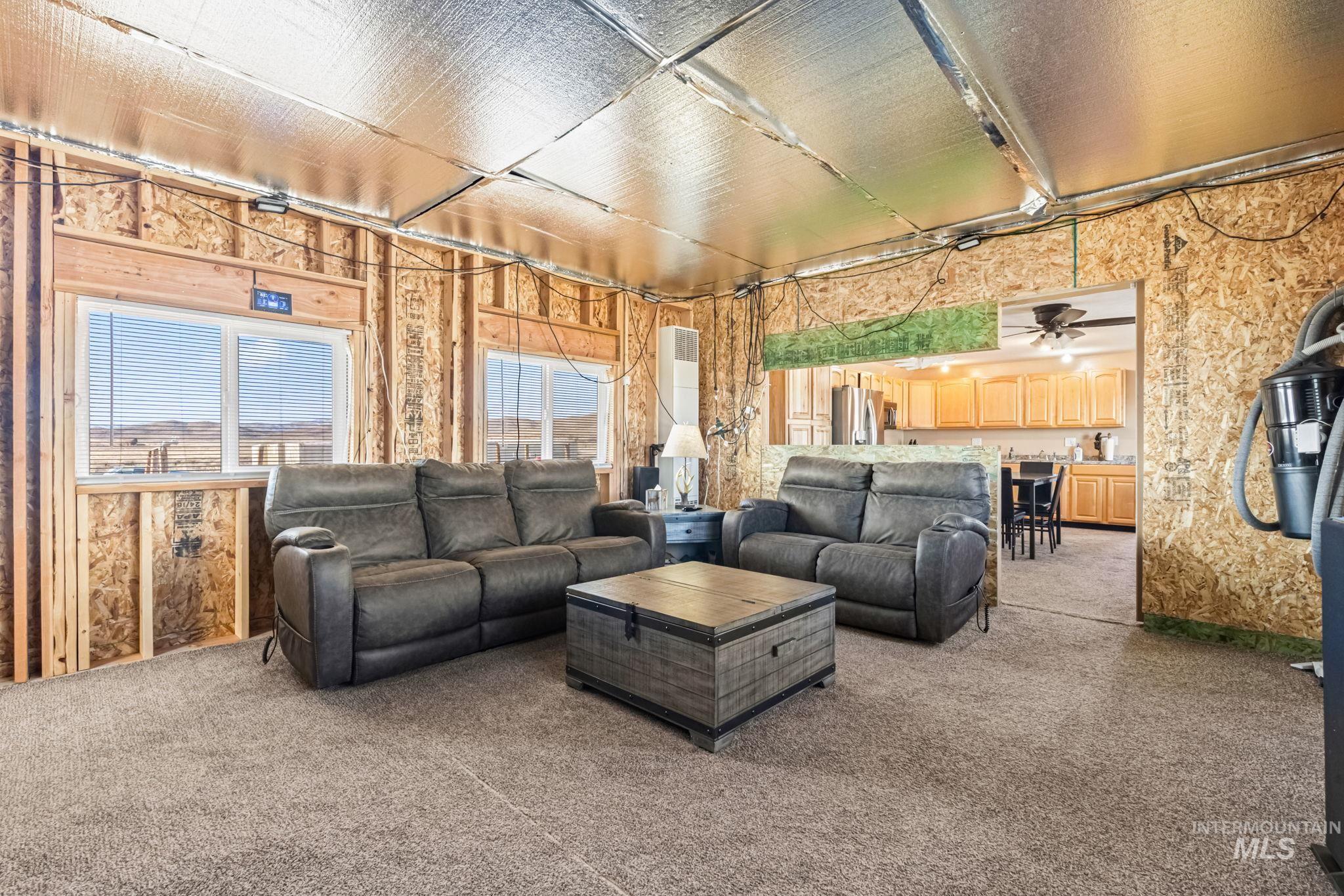 170 W Horseshoe Lp, Fairfield, Idaho 83327, 2 Bedrooms, 2 Bathrooms, Residential For Sale, Price $350,000,MLS 98974000