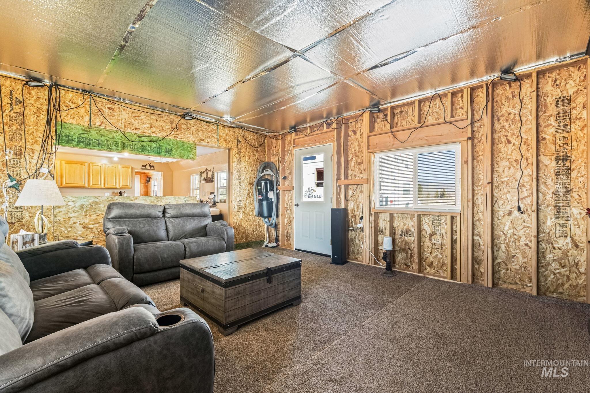 170 W Horseshoe Lp, Fairfield, Idaho 83327, 2 Bedrooms, 2 Bathrooms, Residential For Sale, Price $350,000,MLS 98974000