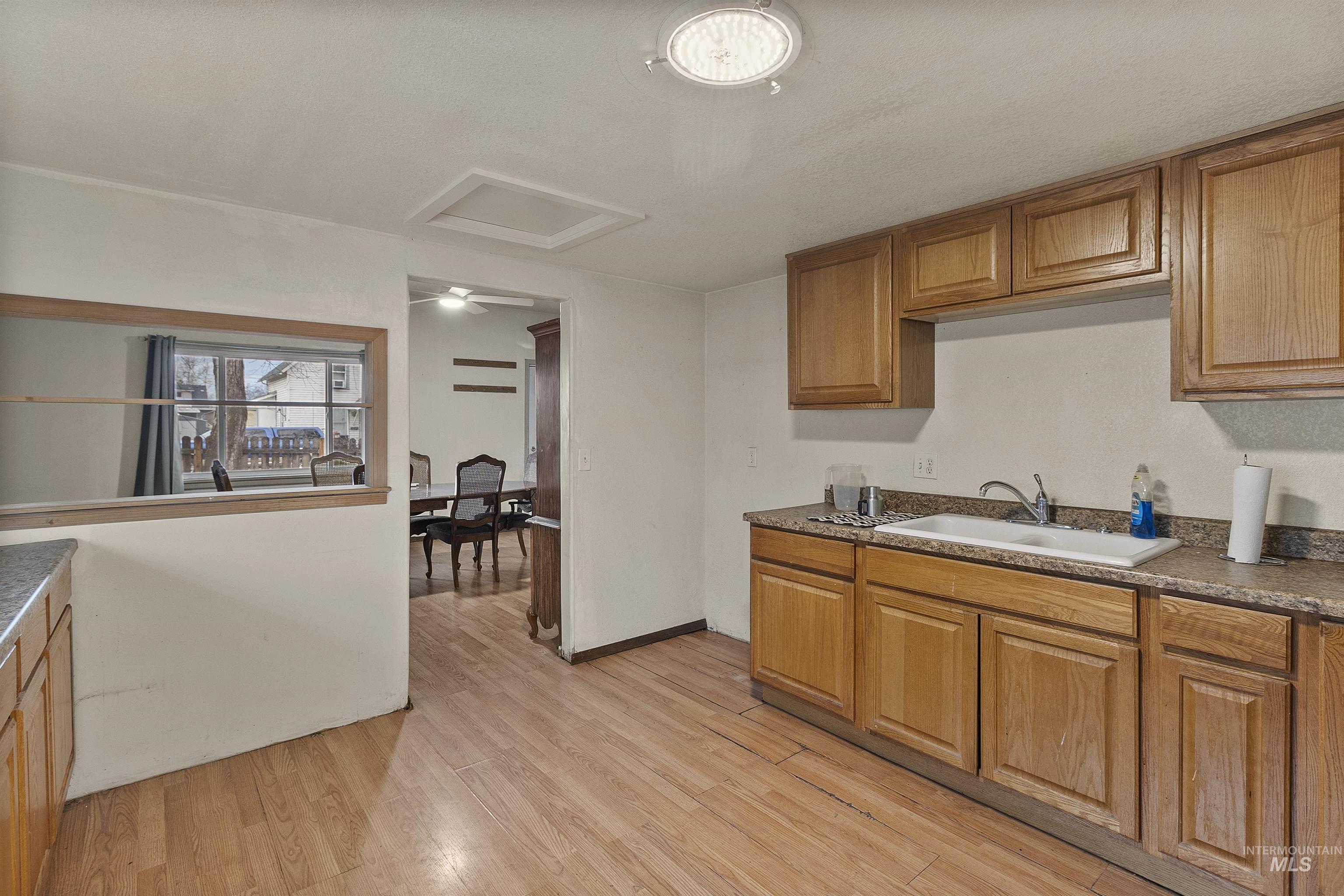 721 9th St., Clarkston, Washington 99403, 3 Bedrooms, 2 Bathrooms, Residential For Sale, Price $250,000,MLS 98974003