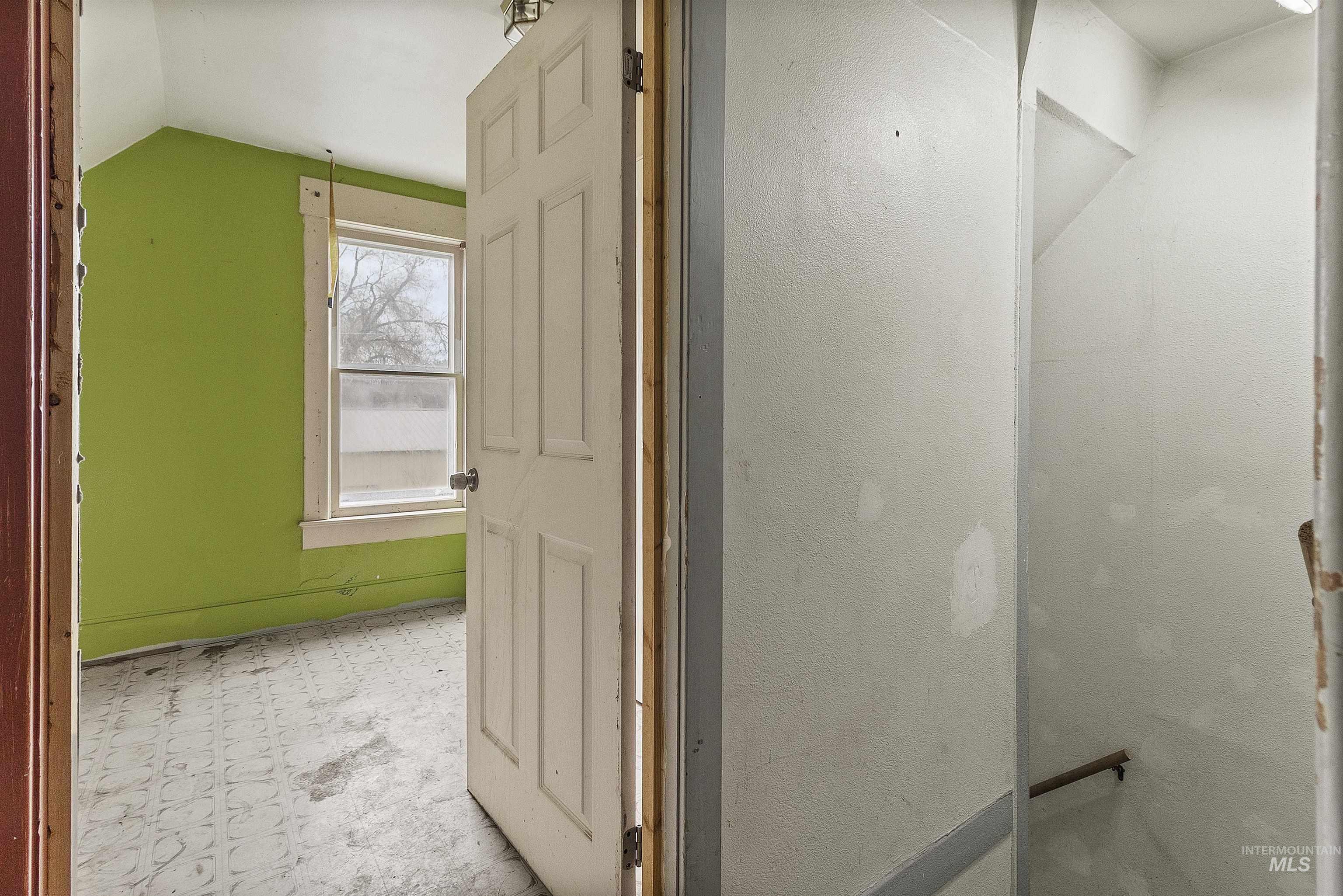 721 9th St., Clarkston, Washington 99403, 3 Bedrooms, 2 Bathrooms, Residential For Sale, Price $250,000,MLS 98974003