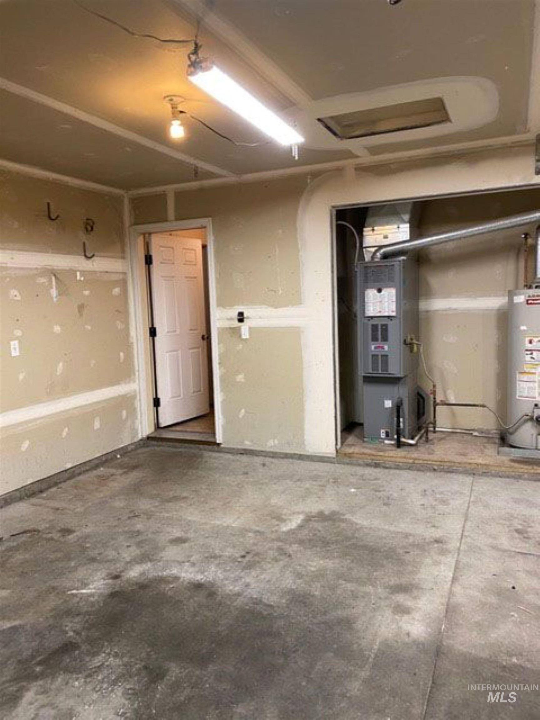 1285 Golden Pheasant Dr, Twin Falls, Idaho 83301, 3 Bedrooms, 2 Bathrooms, Residential For Sale, Price $335,000,MLS 98974008