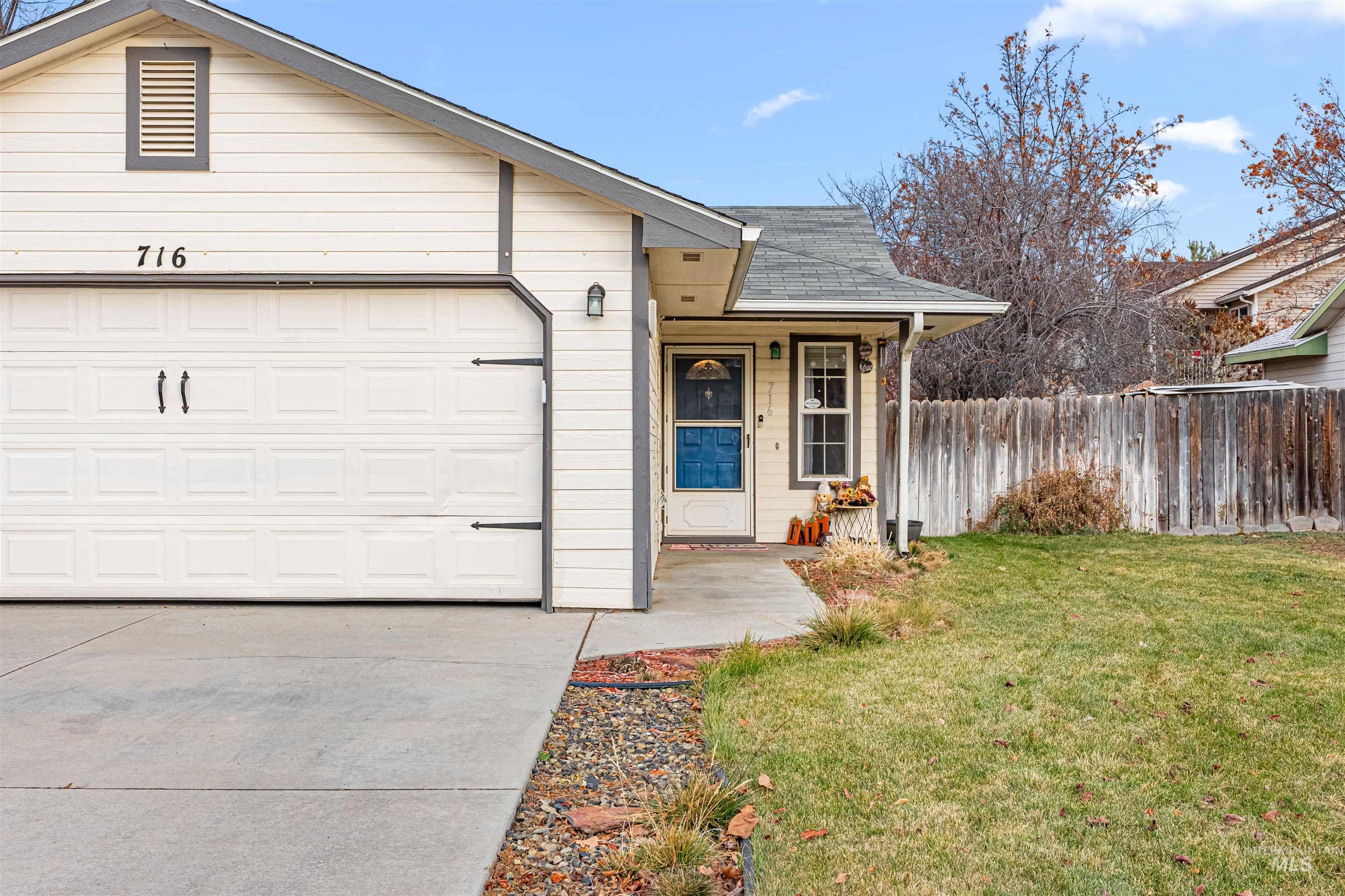 716 E Maryland, Nampa, Idaho 83686, 2 Bedrooms, 1 Bathroom, Residential For Sale, Price $285,000,MLS 98974009