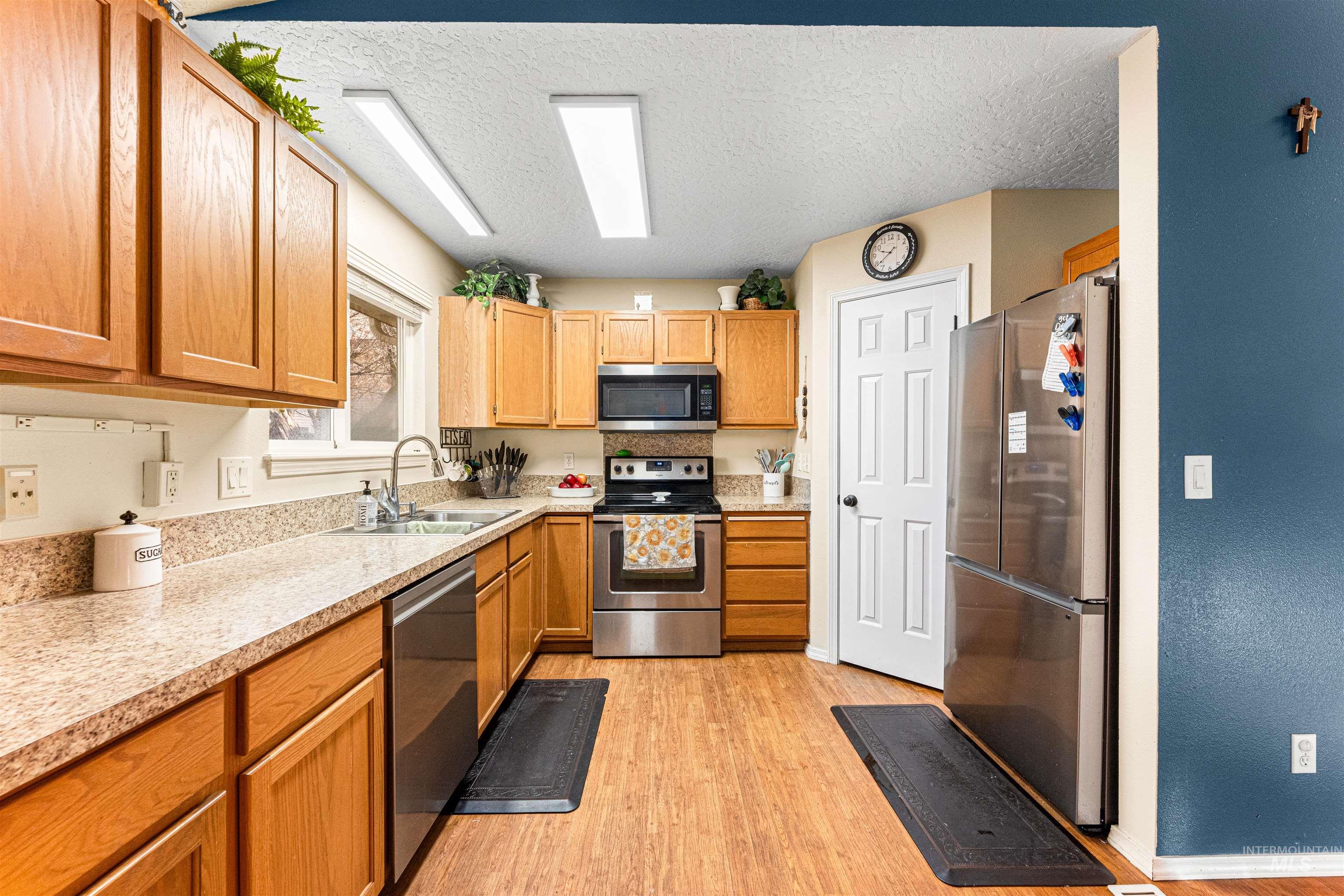 716 E Maryland, Nampa, Idaho 83686, 2 Bedrooms, 1 Bathroom, Residential For Sale, Price $285,000,MLS 98974009