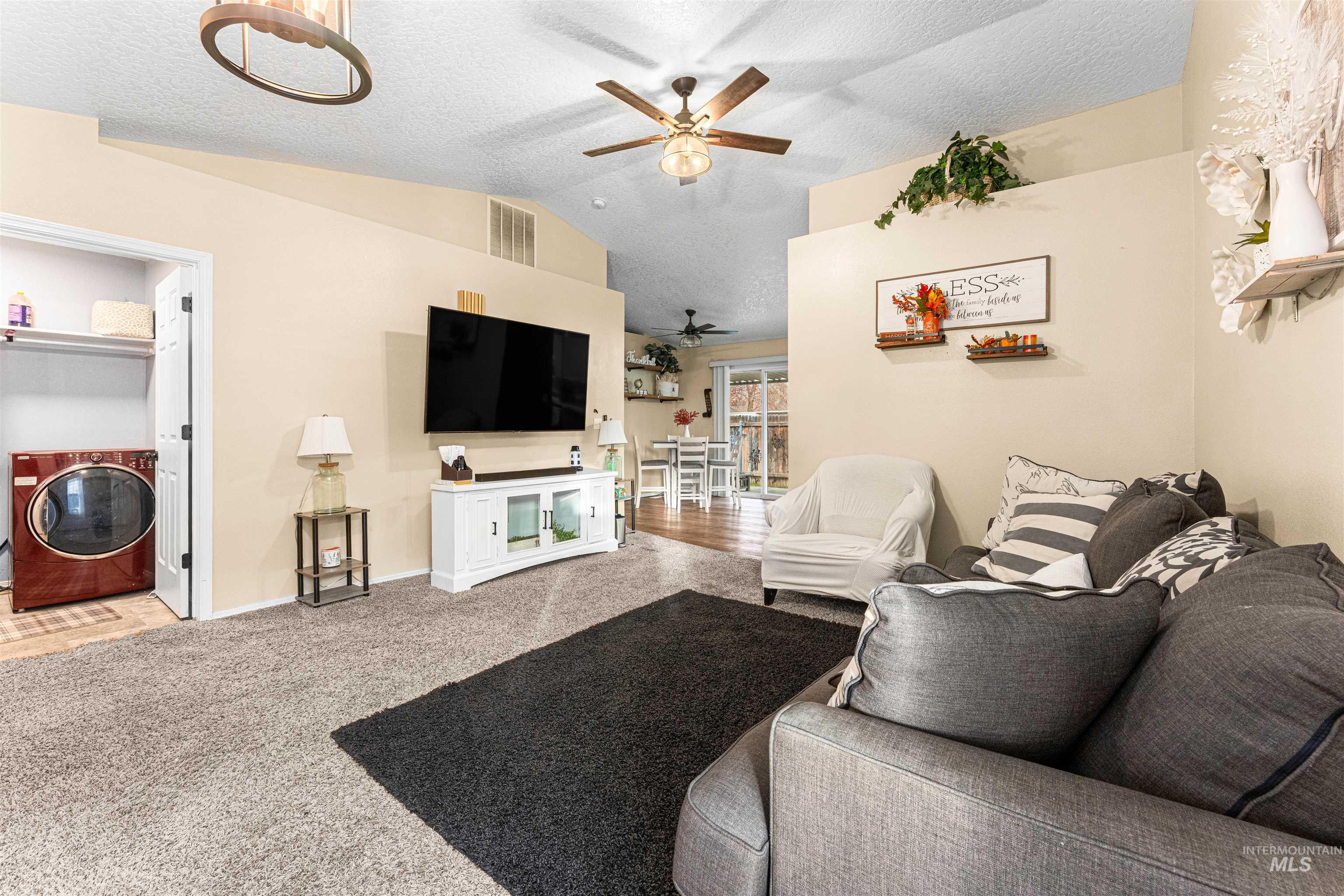 716 E Maryland, Nampa, Idaho 83686, 2 Bedrooms, 1 Bathroom, Residential For Sale, Price $285,000,MLS 98974009