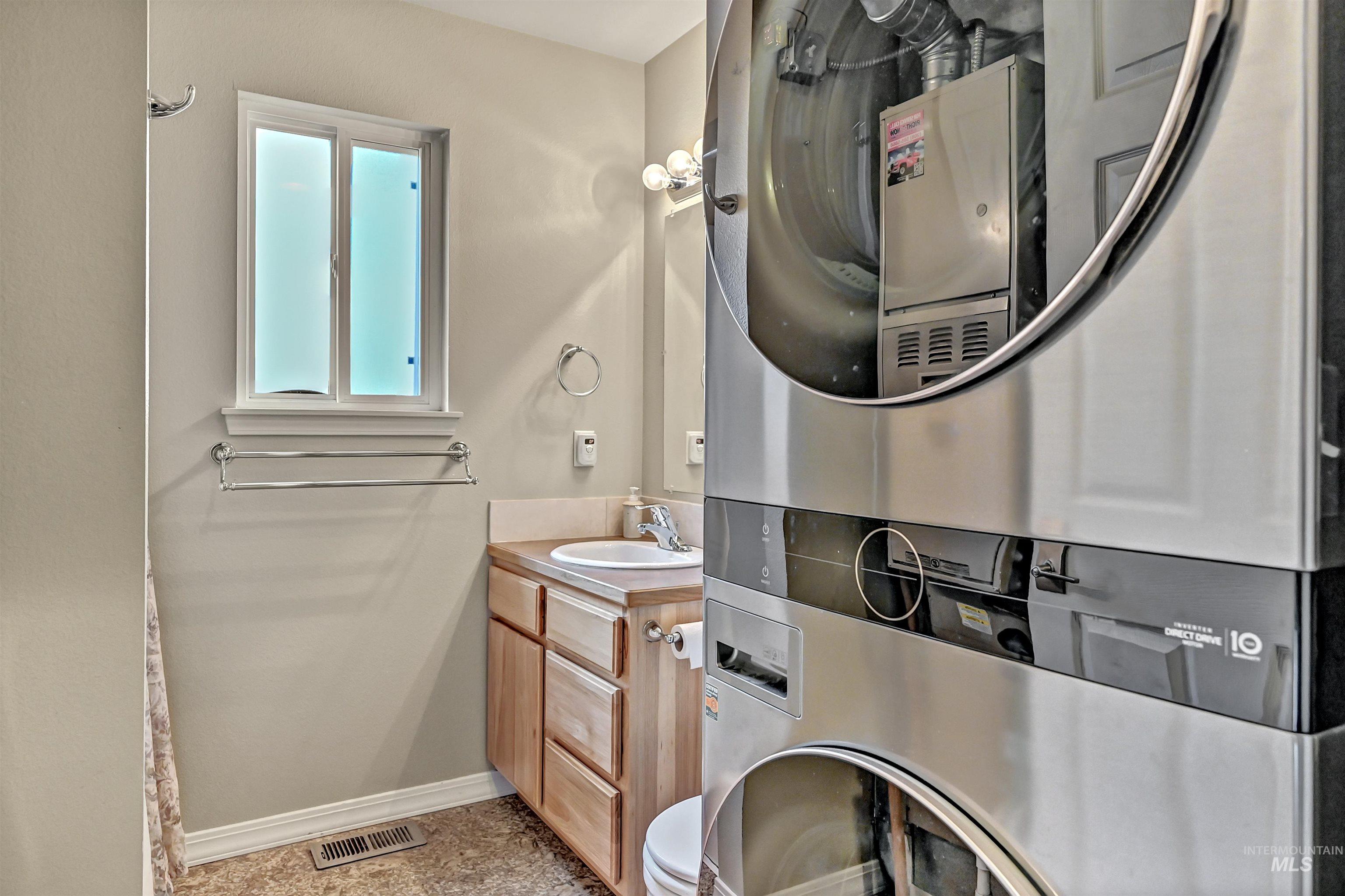 742 E State St, Boise, Idaho 83712, 3 Bedrooms, 2 Bathrooms, Residential For Sale, Price $724,000,MLS 98974012