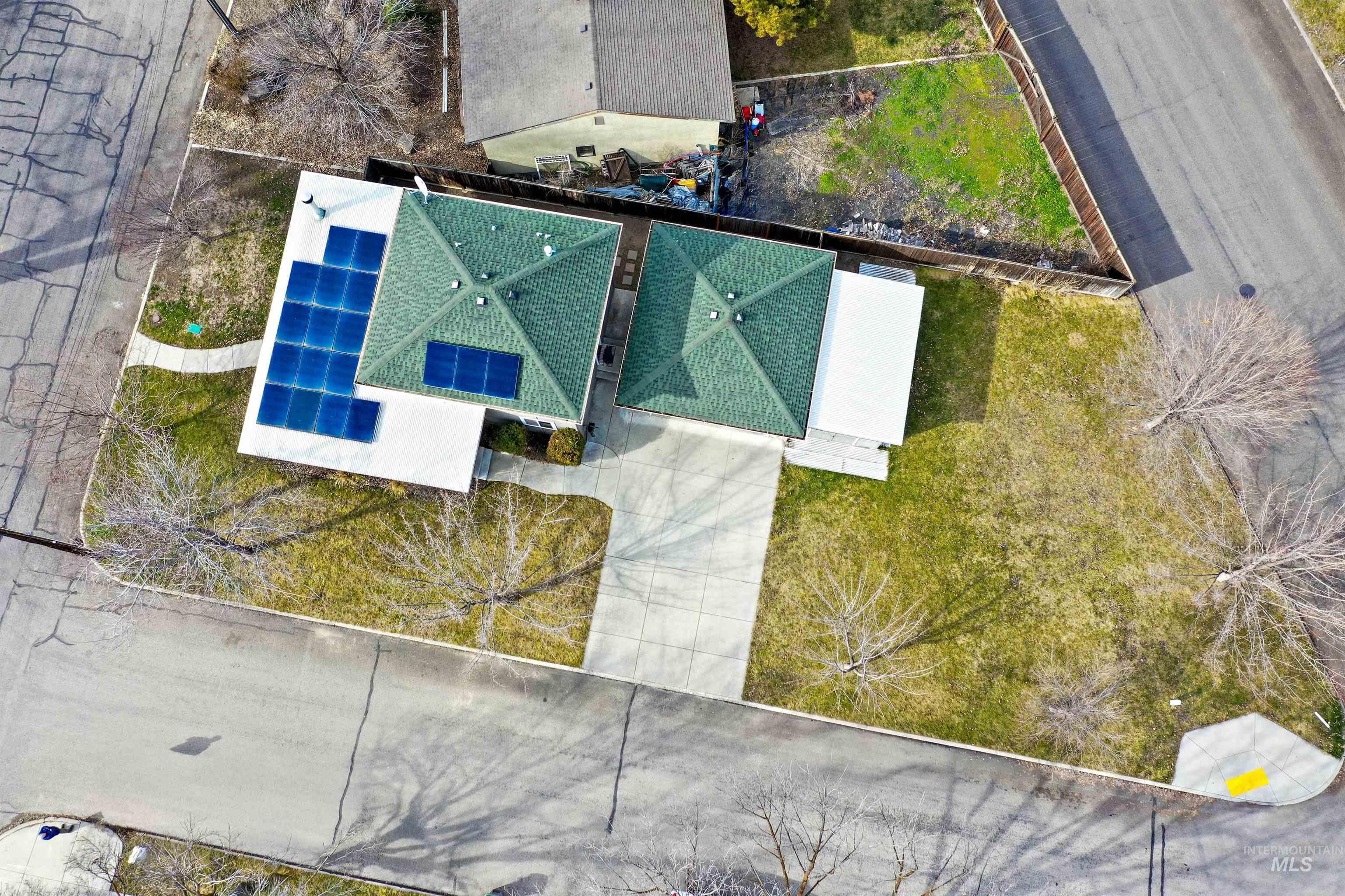 742 E State St, Boise, Idaho 83712, 3 Bedrooms, 2 Bathrooms, Residential For Sale, Price $724,000,MLS 98974012