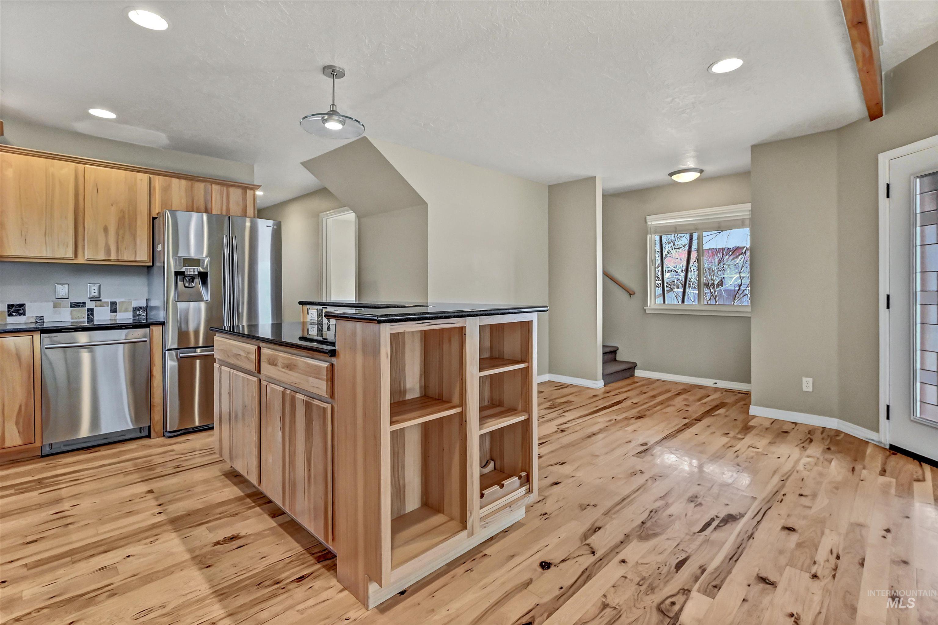 742 E State St, Boise, Idaho 83712, 3 Bedrooms, 2 Bathrooms, Residential For Sale, Price $724,000,MLS 98974012