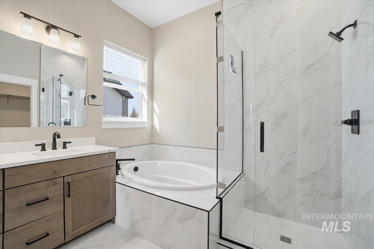 2531 E Skokie St, Eagle, Idaho 83616, 3 Bedrooms, 3.5 Bathrooms, Residential For Sale, Price $849,990,MLS 98974014