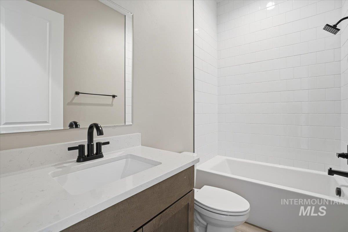 2531 E Skokie St, Eagle, Idaho 83616, 3 Bedrooms, 3.5 Bathrooms, Residential For Sale, Price $849,990,MLS 98974014