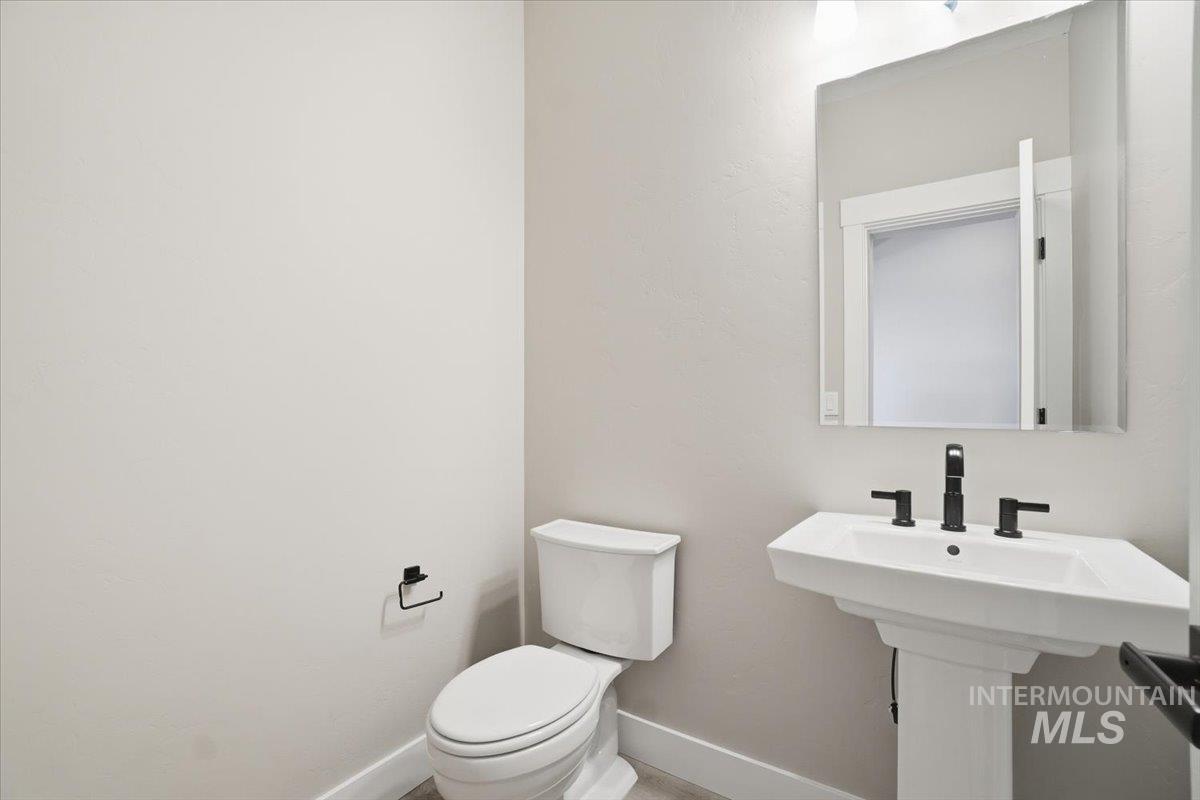 2531 E Skokie St, Eagle, Idaho 83616, 3 Bedrooms, 3.5 Bathrooms, Residential For Sale, Price $849,990,MLS 98974014