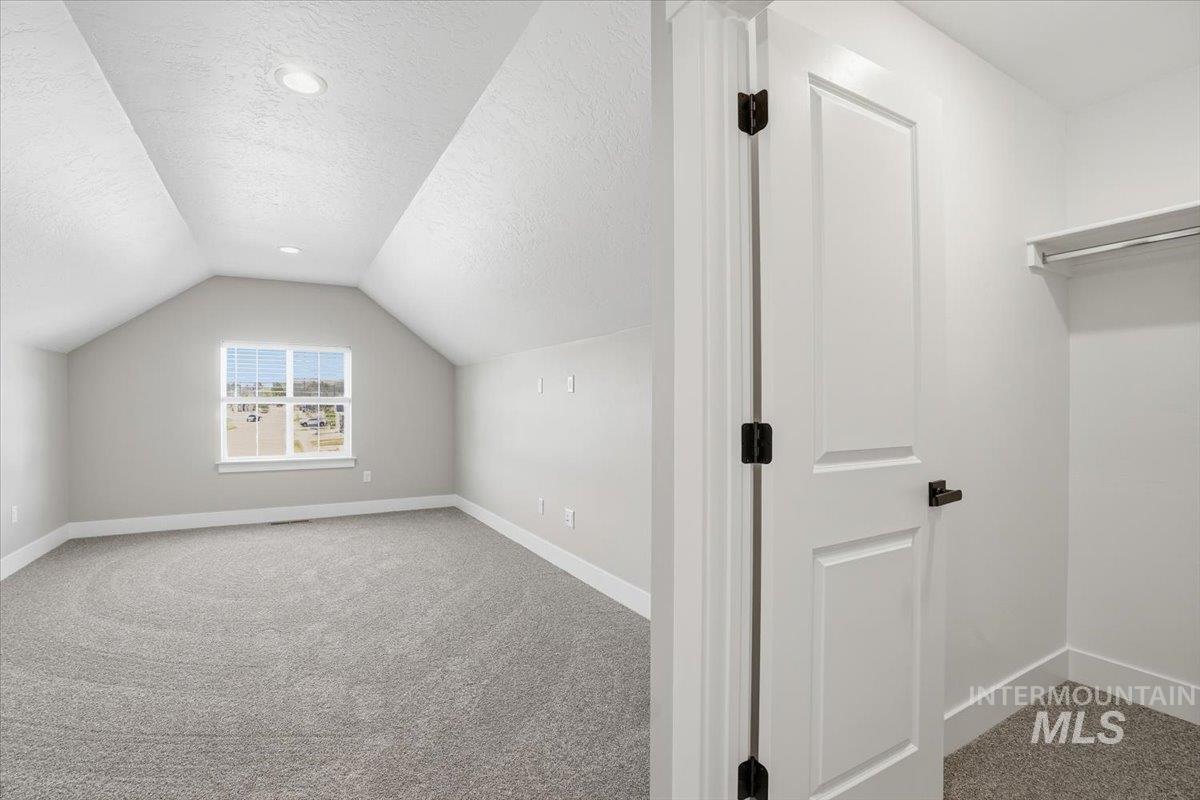 834 N Falling Water Way, Eagle, Idaho 83616, 3 Bedrooms, 3.5 Bathrooms, Residential For Sale, Price $839,990,MLS 98974015