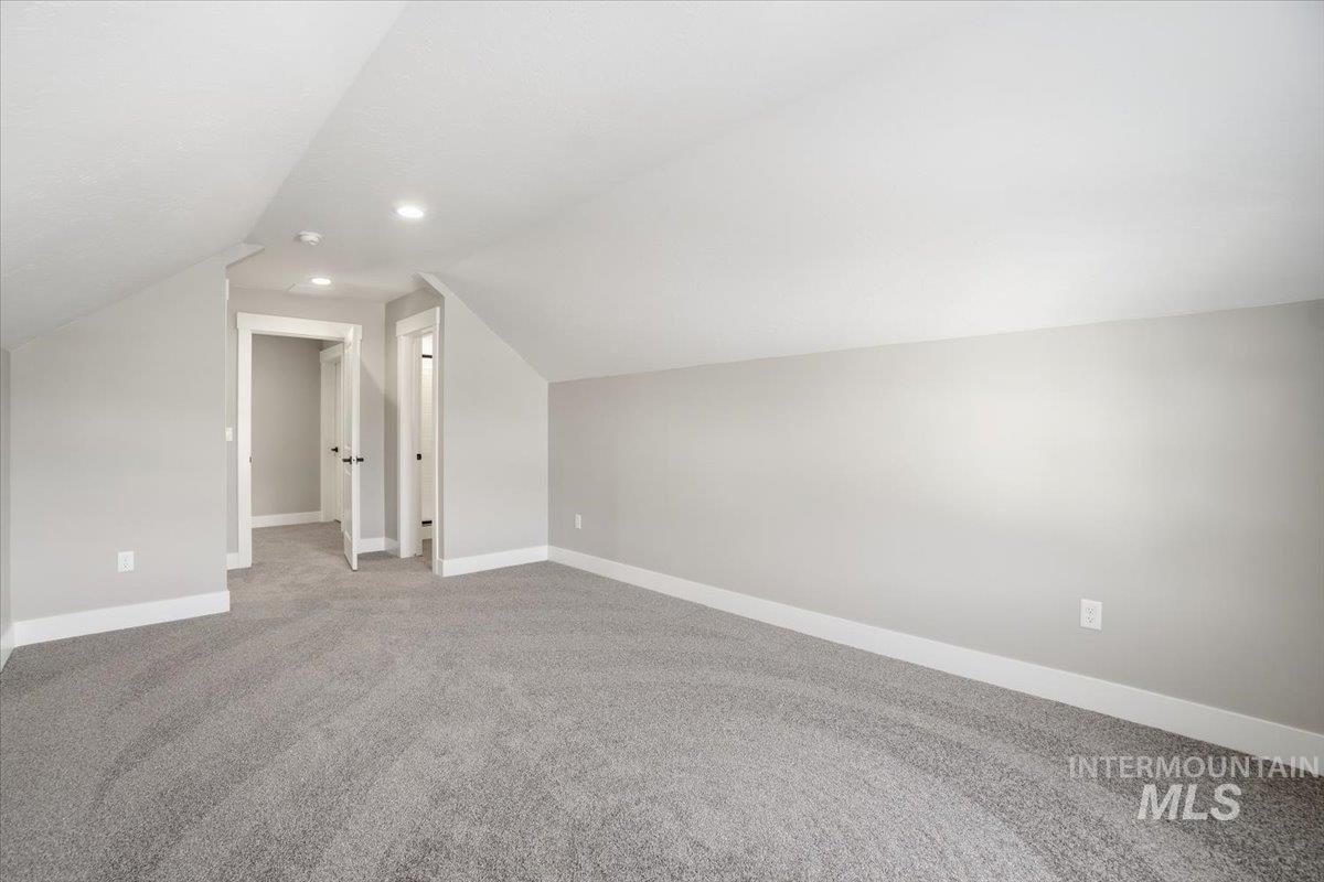 834 N Falling Water Way, Eagle, Idaho 83616, 3 Bedrooms, 3.5 Bathrooms, Residential For Sale, Price $839,990,MLS 98974015