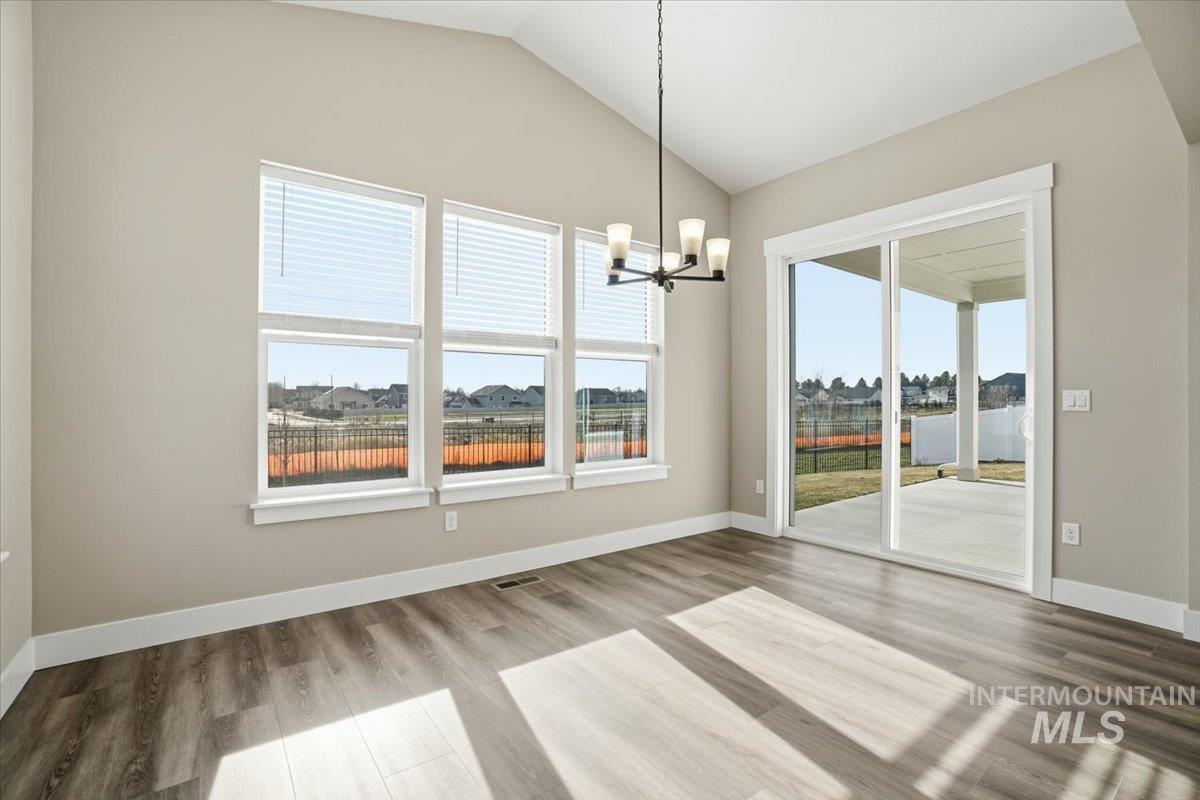 834 N Falling Water Way, Eagle, Idaho 83616, 3 Bedrooms, 3.5 Bathrooms, Residential For Sale, Price $839,990,MLS 98974015