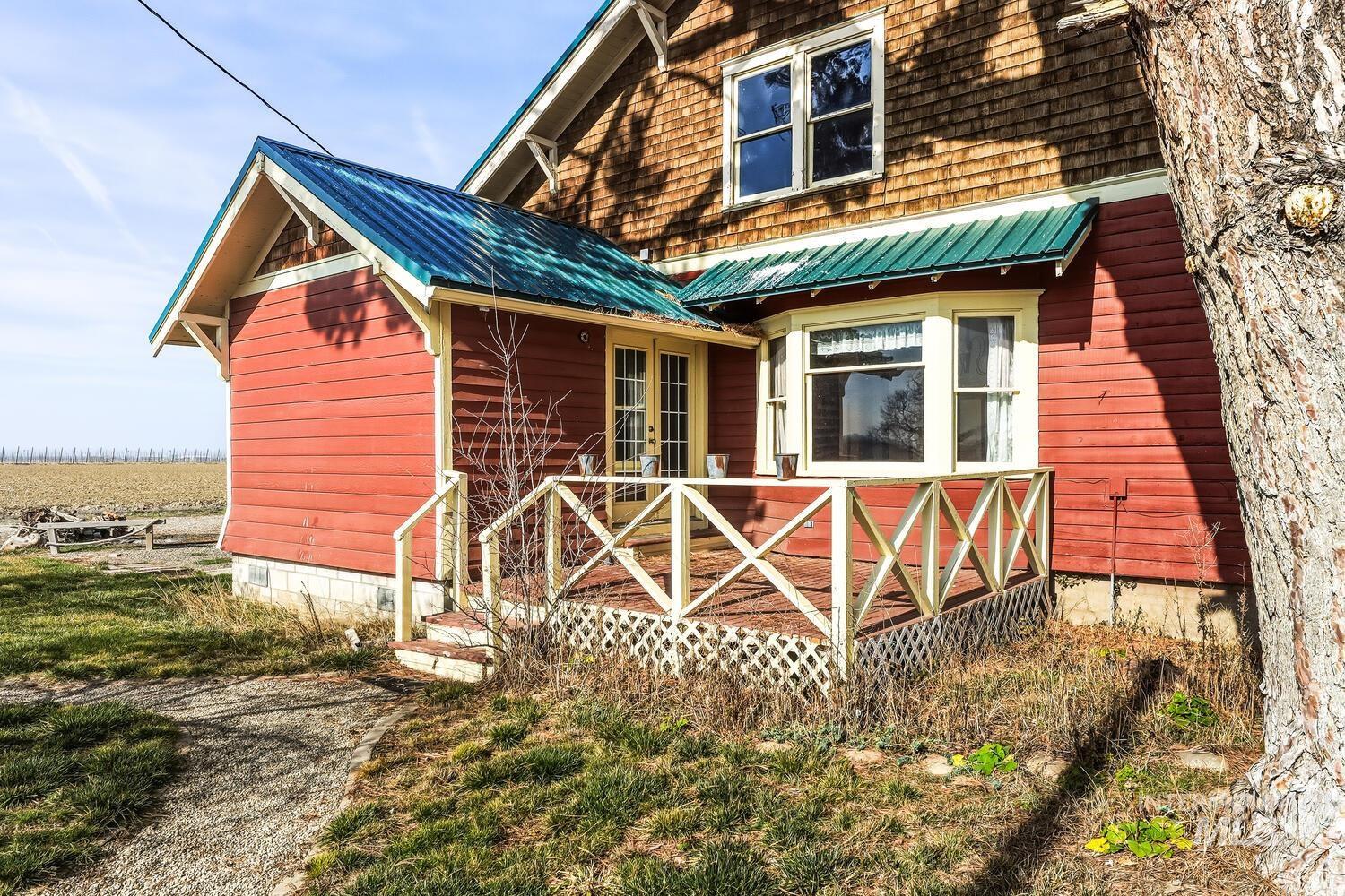 22573 Travis Road, Wilder, Idaho 83676, 3 Bedrooms, 1 Bathroom, Residential For Sale, Price $575,000,MLS 98974016