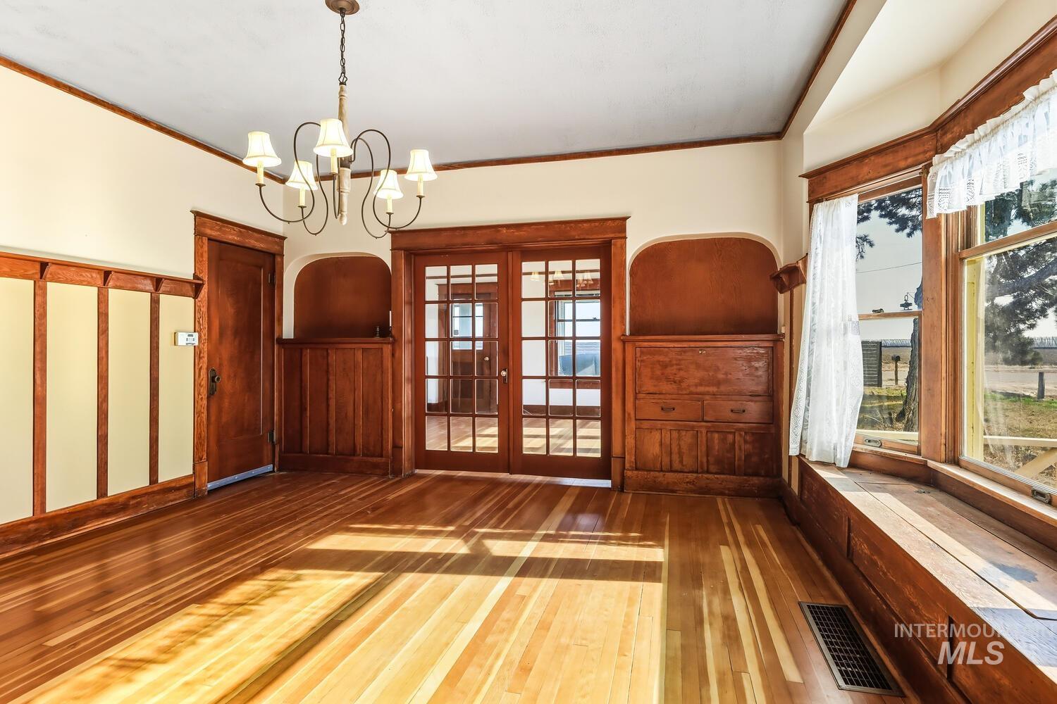 22573 Travis Road, Wilder, Idaho 83676, 3 Bedrooms, 1 Bathroom, Residential For Sale, Price $575,000,MLS 98974016