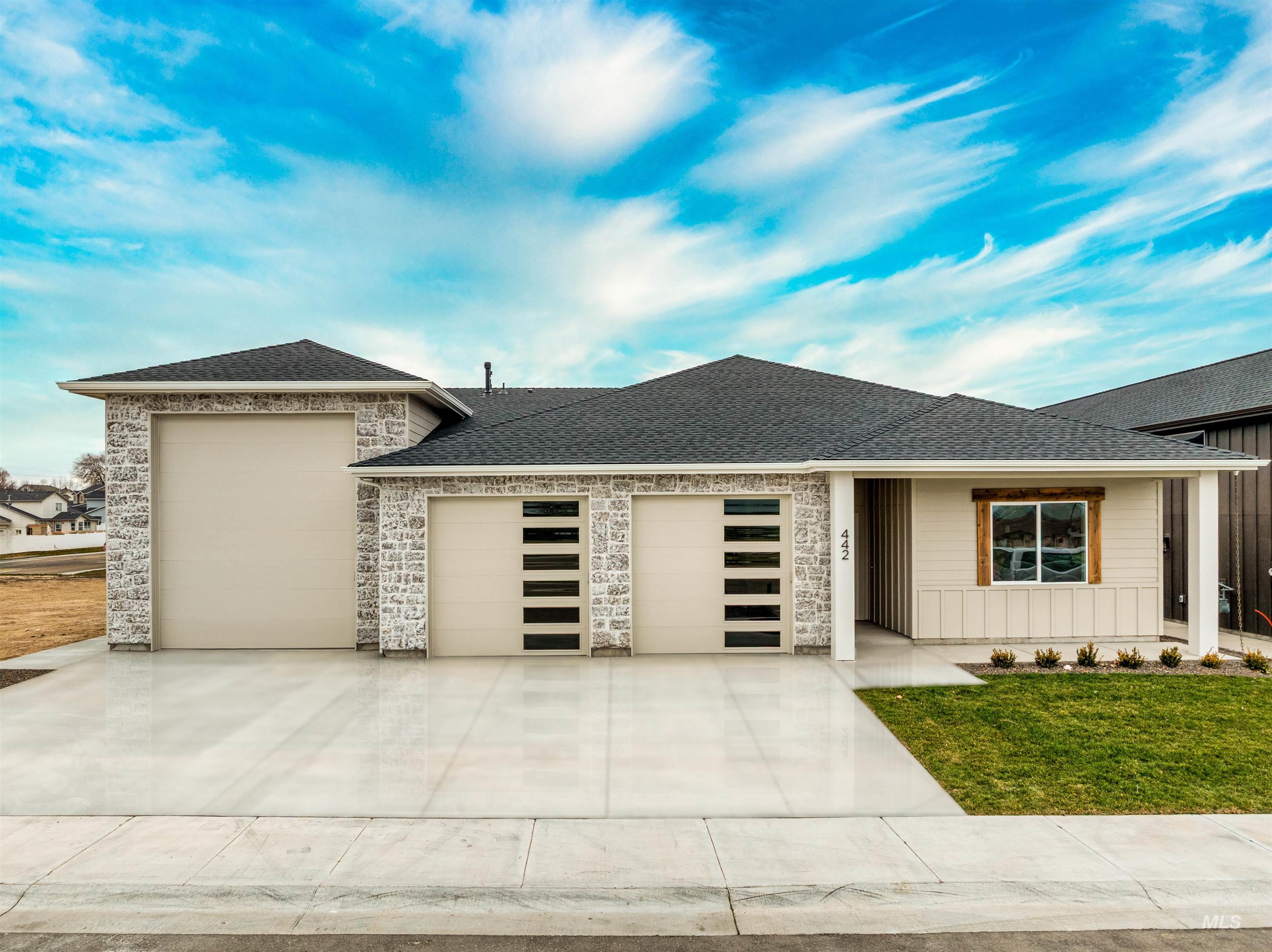 442 E Elaine Ct, Nampa, Idaho 83686, 3 Bedrooms, 2.5 Bathrooms, Residential For Sale, Price $699,900,MLS 98974019