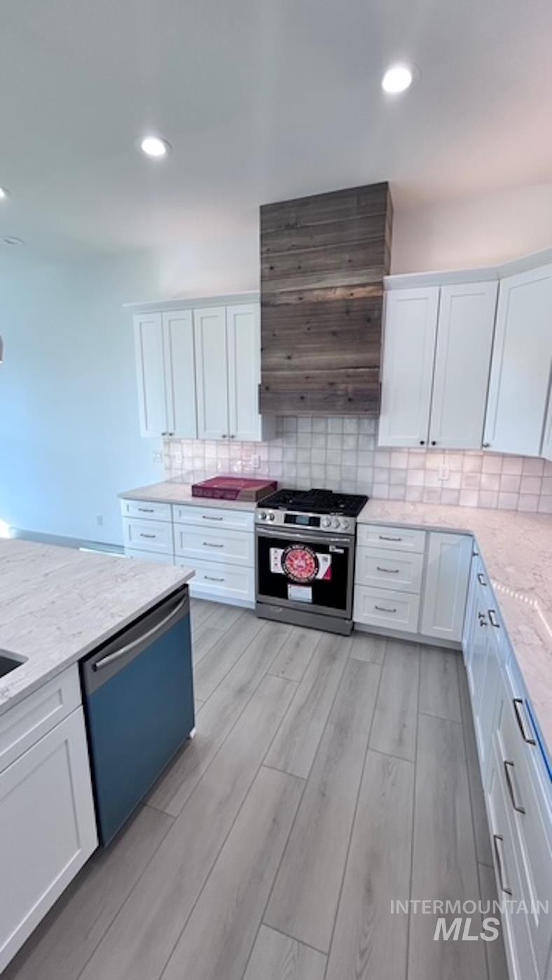 442 E Elaine Ct, Nampa, Idaho 83686, 3 Bedrooms, 2.5 Bathrooms, Residential For Sale, Price $699,900,MLS 98974019