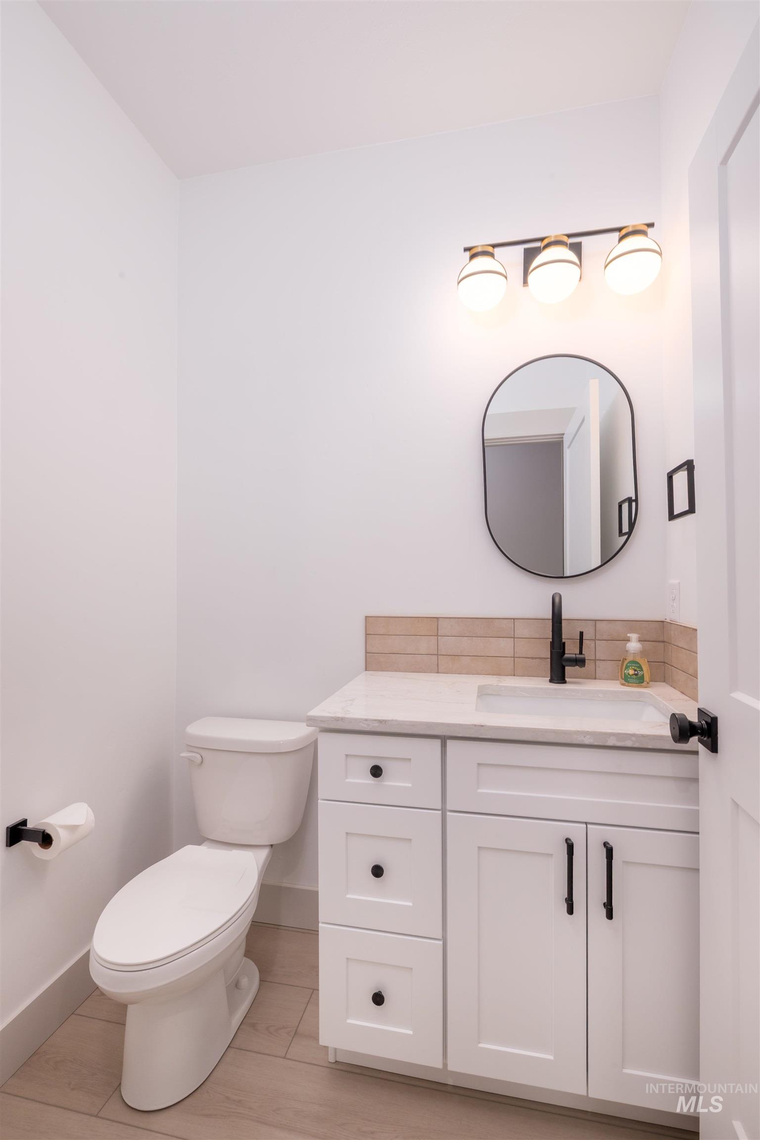 442 E Elaine Ct, Nampa, Idaho 83686, 3 Bedrooms, 2.5 Bathrooms, Residential For Sale, Price $699,900,MLS 98974019