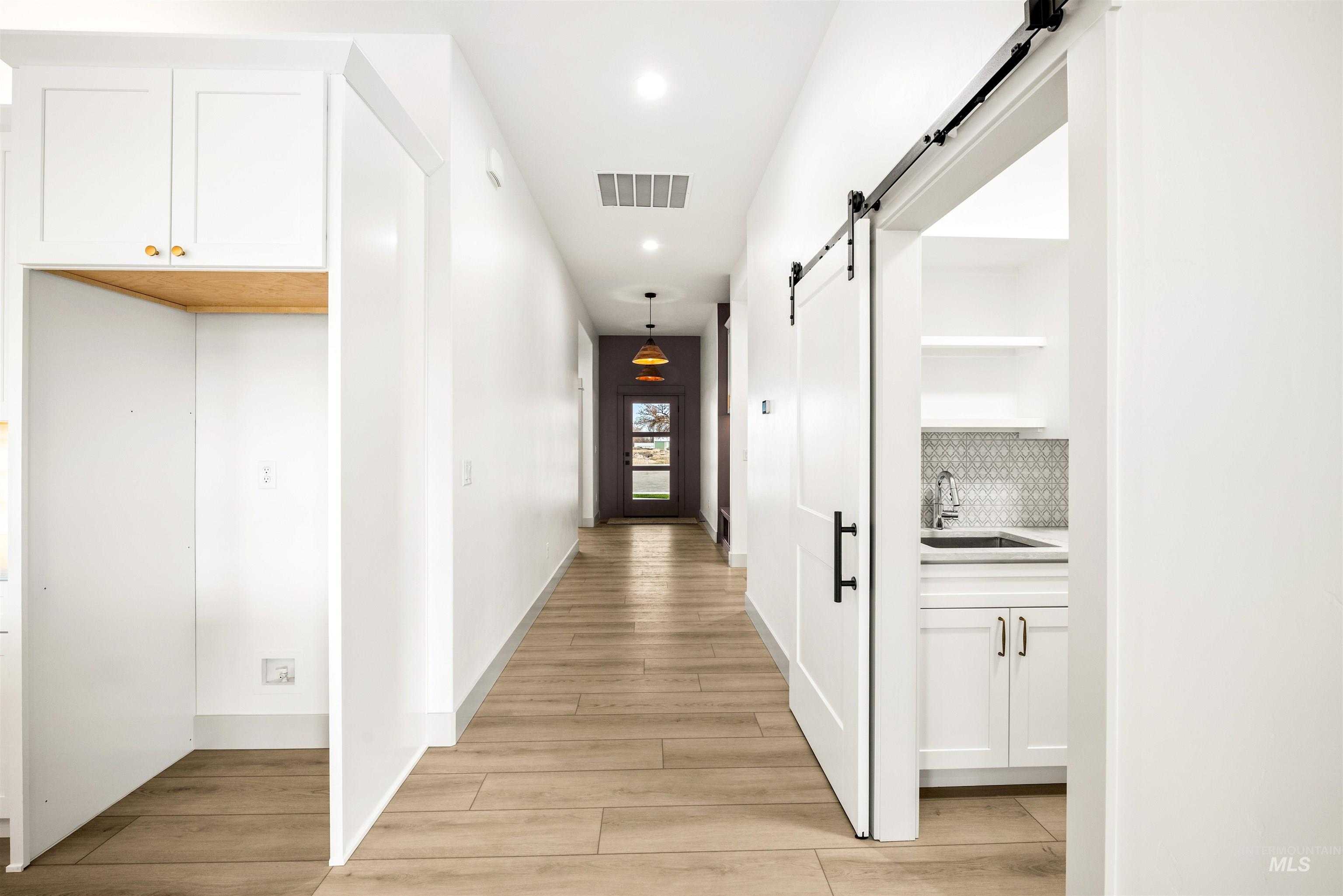 442 E Elaine Ct, Nampa, Idaho 83686, 3 Bedrooms, 2.5 Bathrooms, Residential For Sale, Price $699,900,MLS 98974019