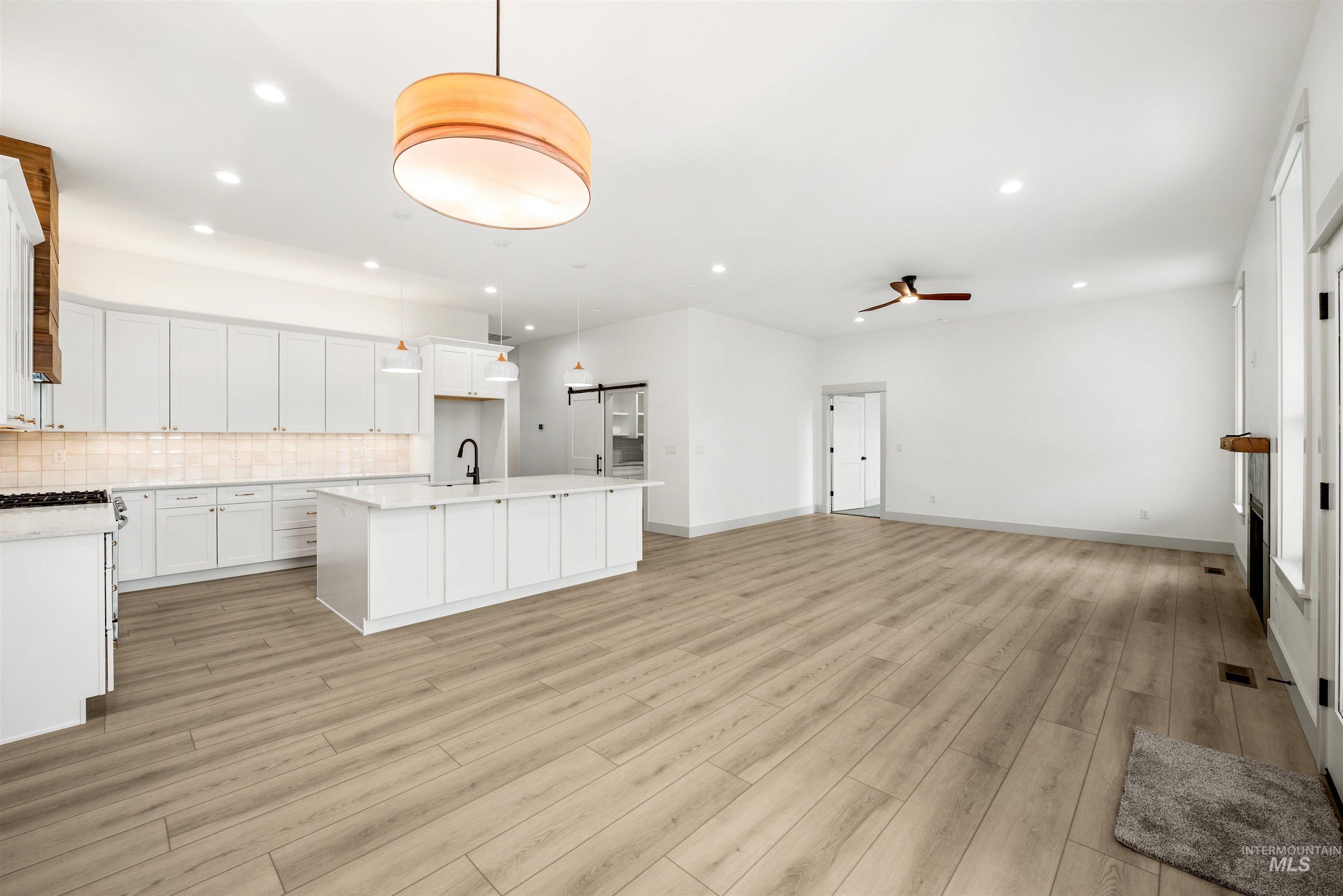 442 E Elaine Ct, Nampa, Idaho 83686, 3 Bedrooms, 2.5 Bathrooms, Residential For Sale, Price $699,900,MLS 98974019