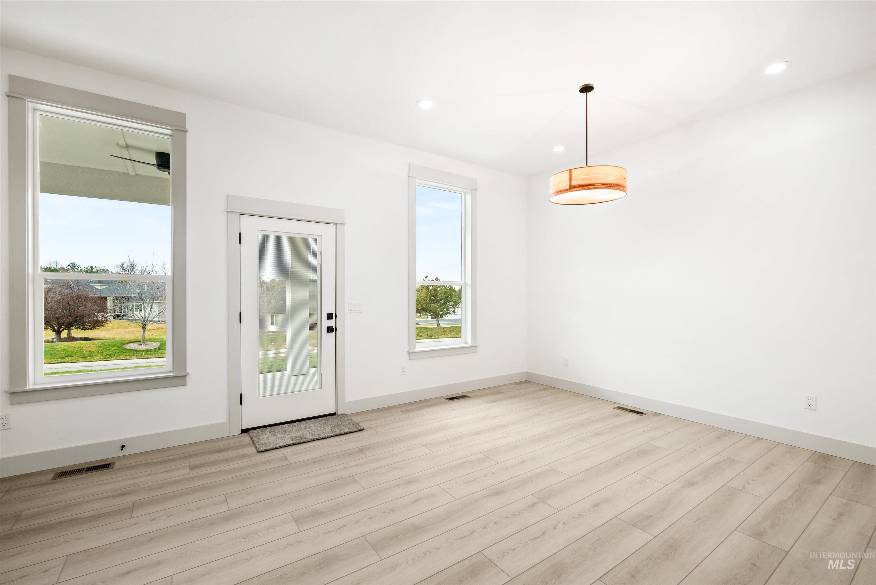 442 E Elaine Ct, Nampa, Idaho 83686, 3 Bedrooms, 2.5 Bathrooms, Residential For Sale, Price $699,900,MLS 98974019