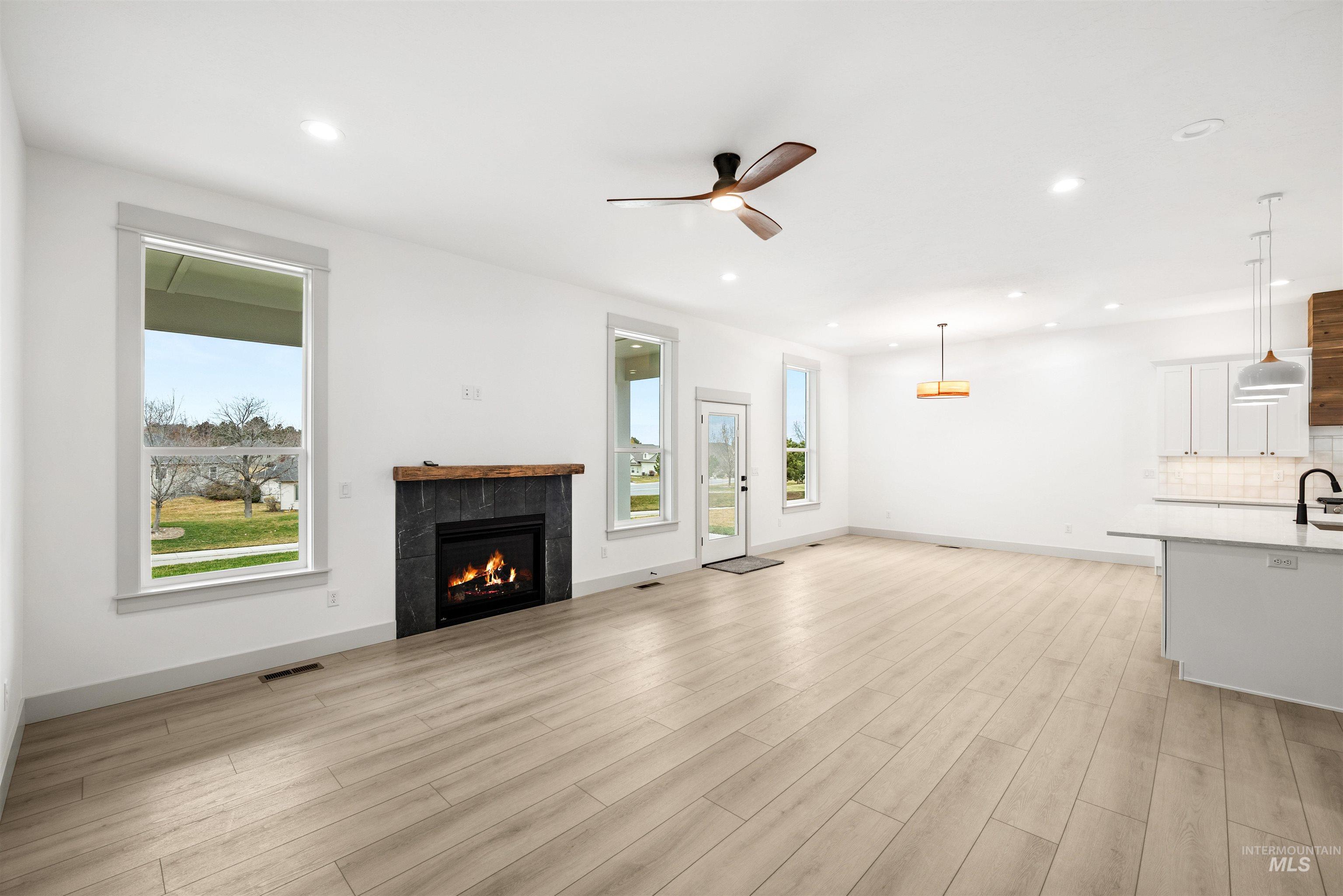 442 E Elaine Ct, Nampa, Idaho 83686, 3 Bedrooms, 2.5 Bathrooms, Residential For Sale, Price $699,900,MLS 98974019